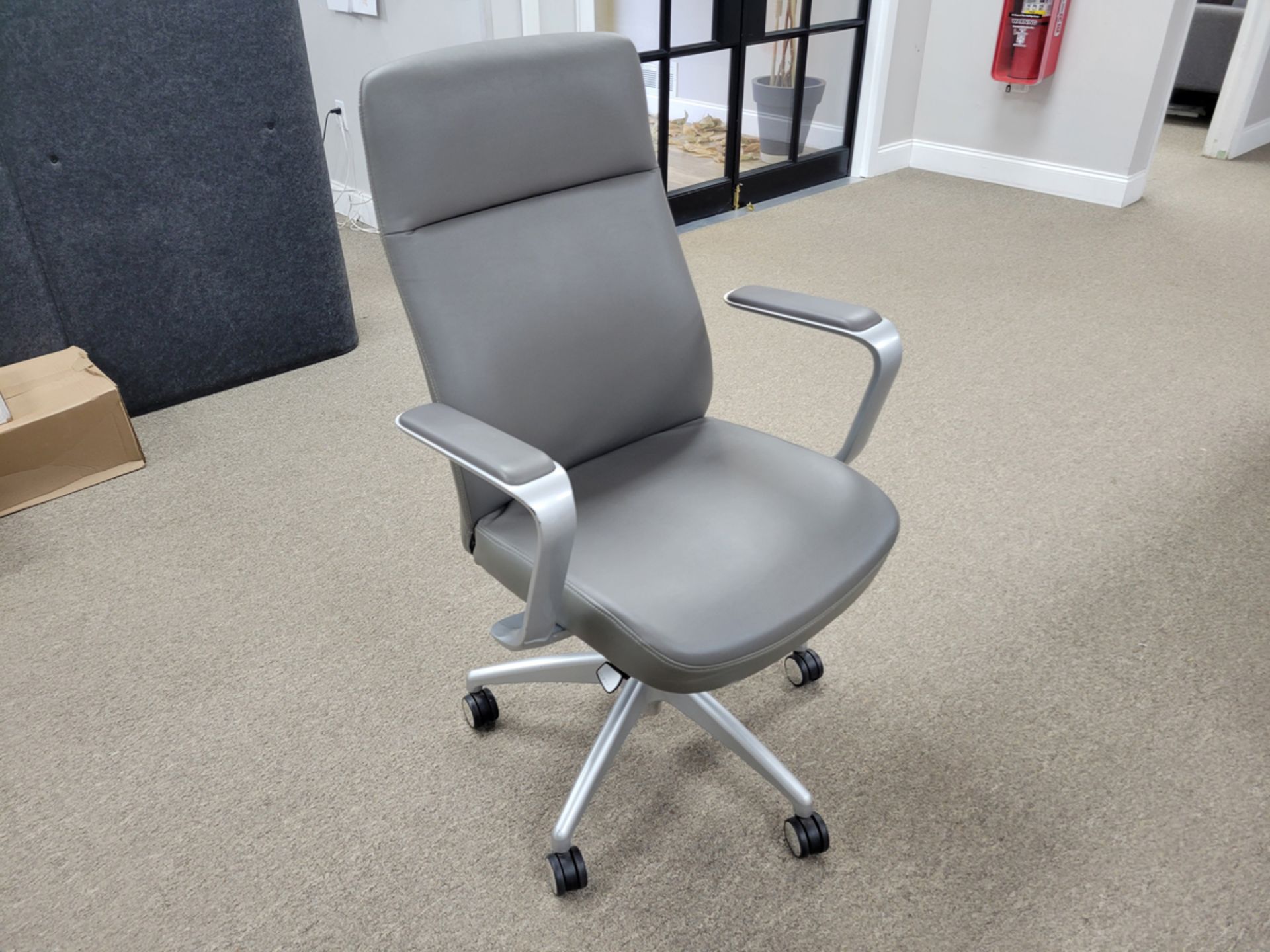 {EACH} (6) La-Z-Boy Savona Leather Upholstered Ergonomic Adjustable Swivel Managers Chair