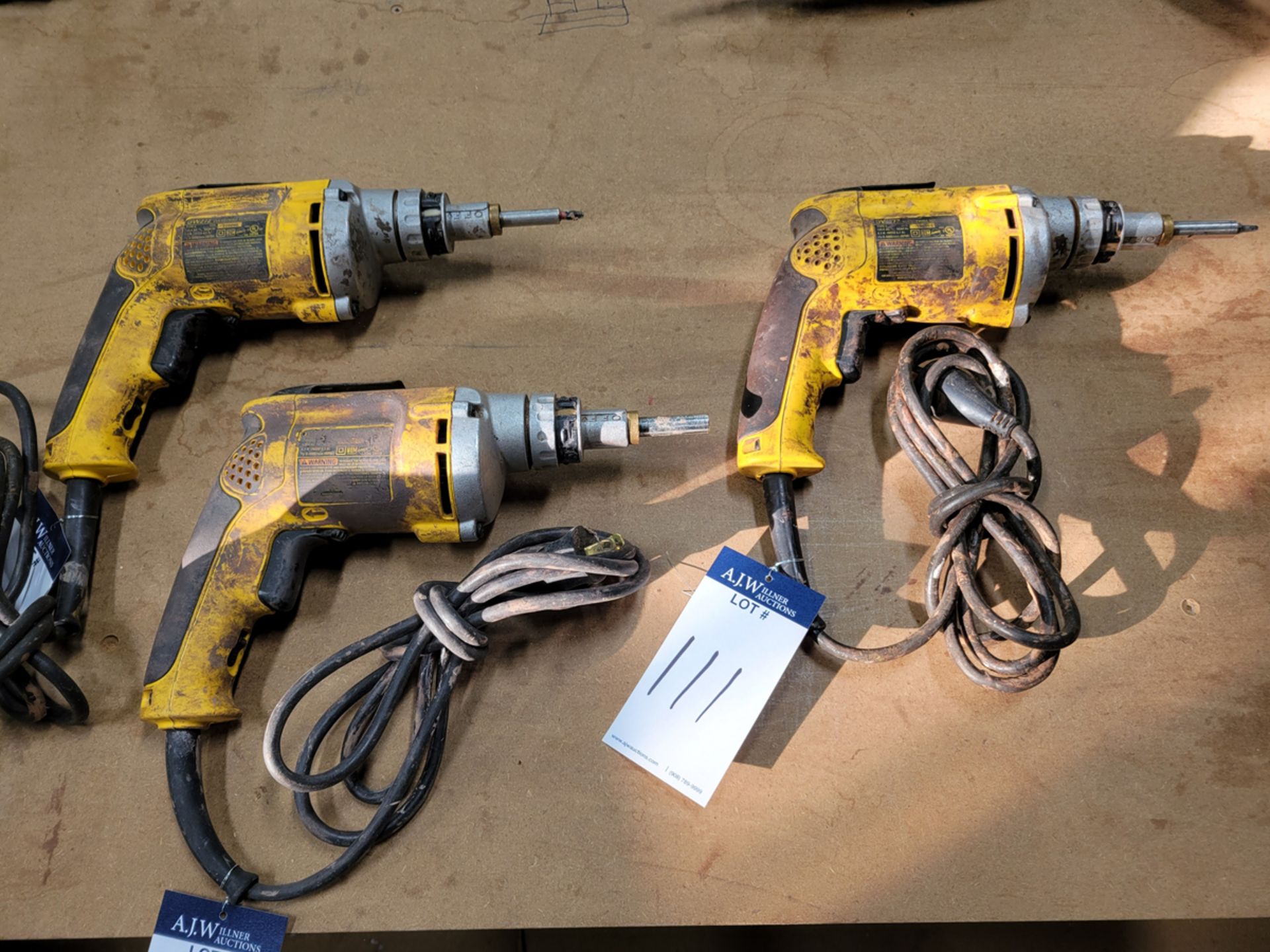 {EACH} (3) Dewalt 120 Volt Corded Screwdrivers - Image 2 of 3