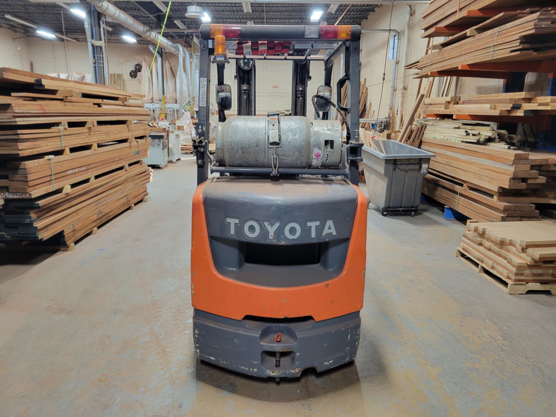 Toyota 6,500 lbs Capacity LPG Forklift (496 Hours) - Image 4 of 22