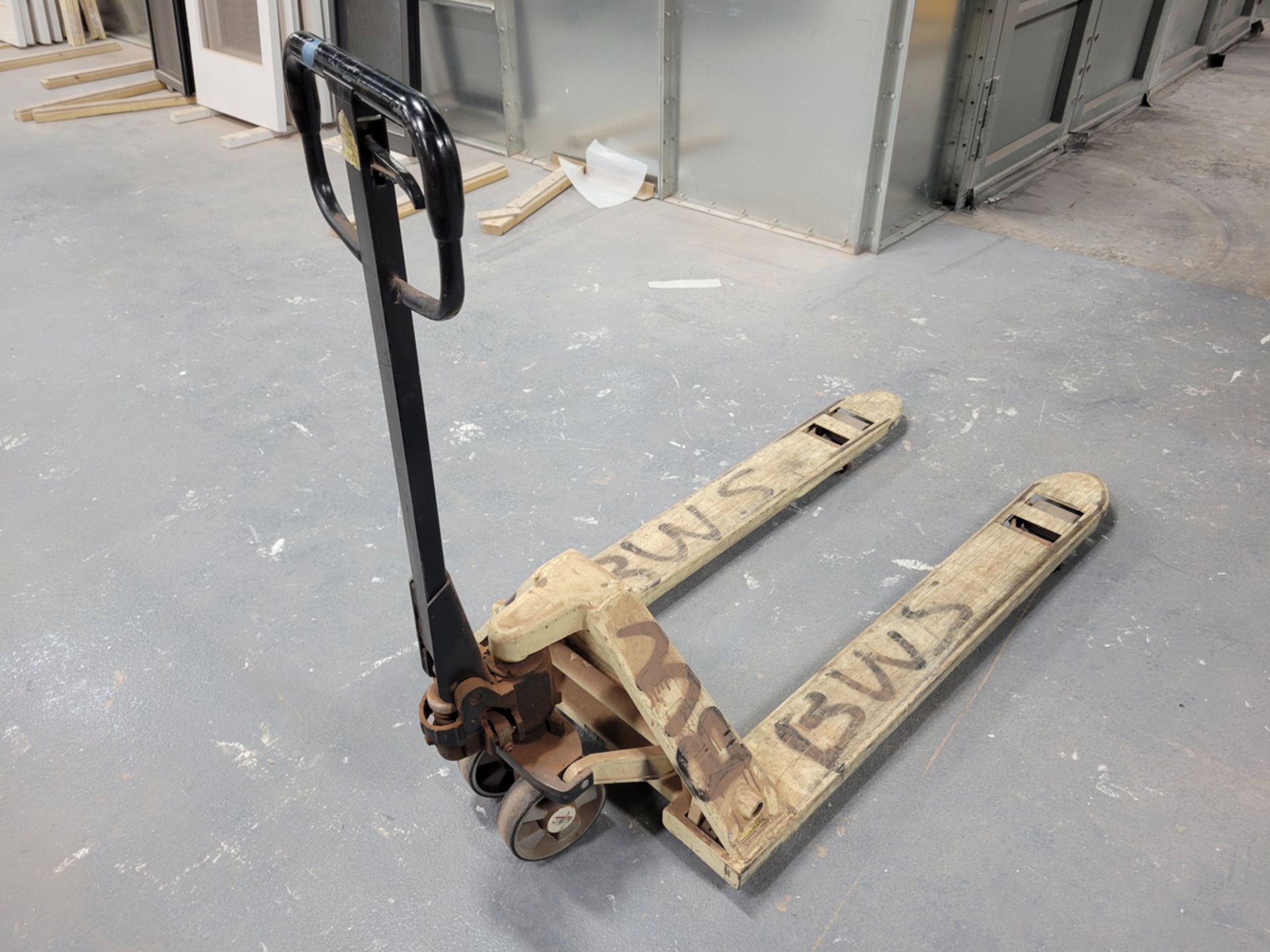 Jet Model No:PT-2748W Pallet Jack - Image 2 of 4