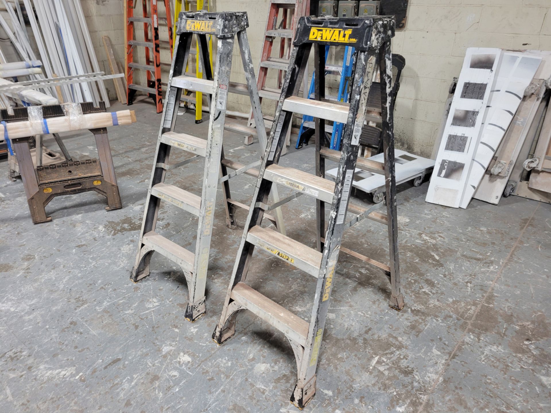 {EACH} (2) Dewalt 6' Fiberglass Step Ladder