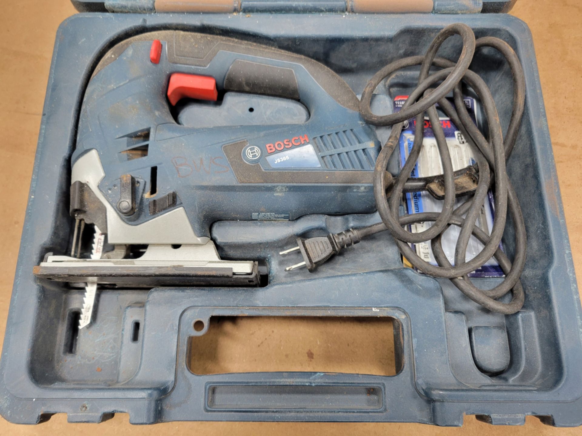 Bosch Model: JS365 Corded Jigsaw w/ case