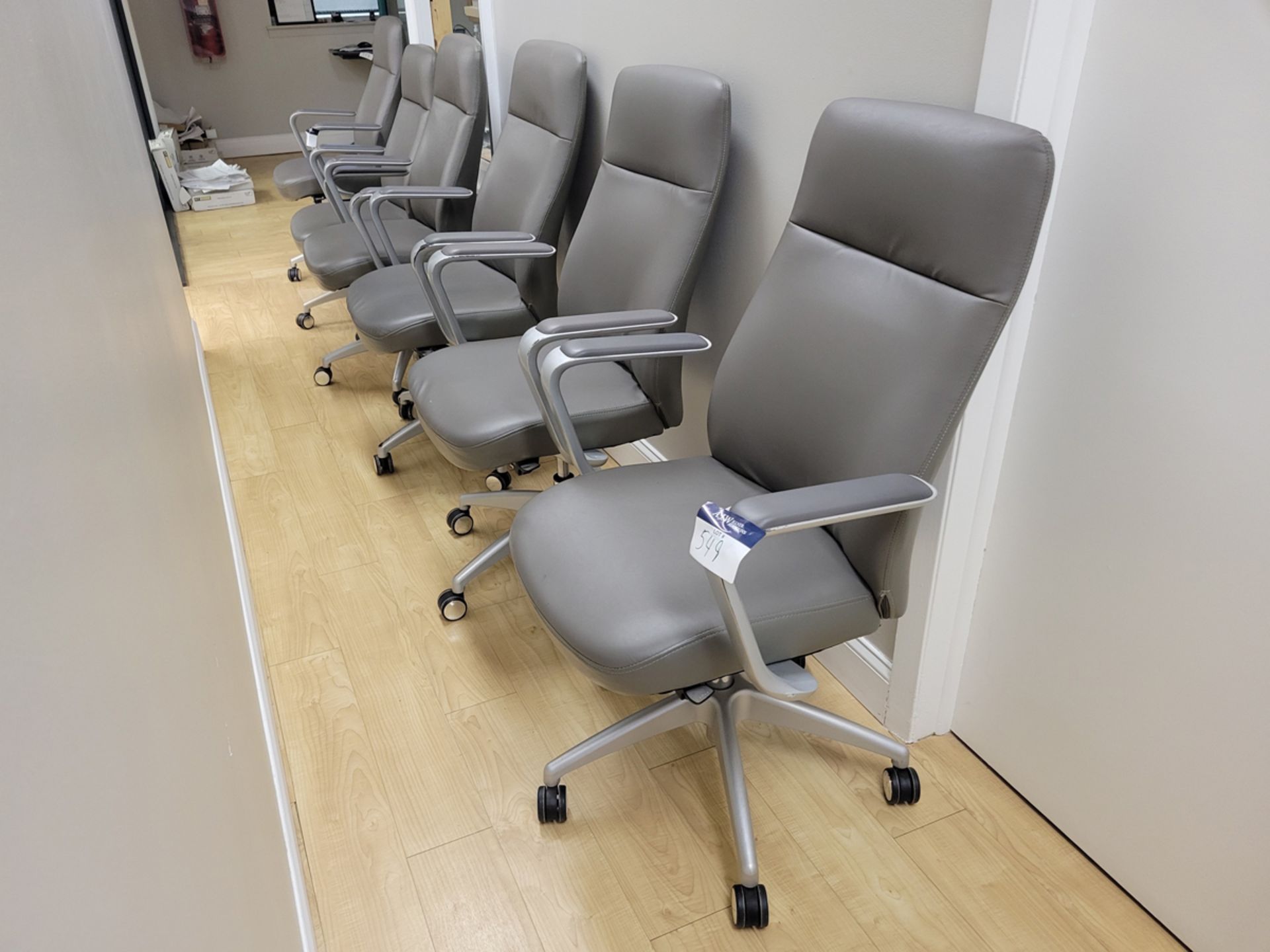 {EACH} (6) La-Z-Boy Savona Leather Upholstered Ergonomic Adjustable Swivel Managers Chair - Image 4 of 6