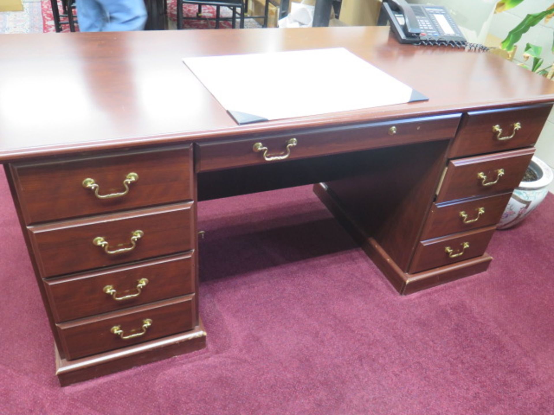 Execitive Desk, Credenza, Cabinet and File Cabinet (SOLD AS-IS - NO WARRANTY) - Image 4 of 5