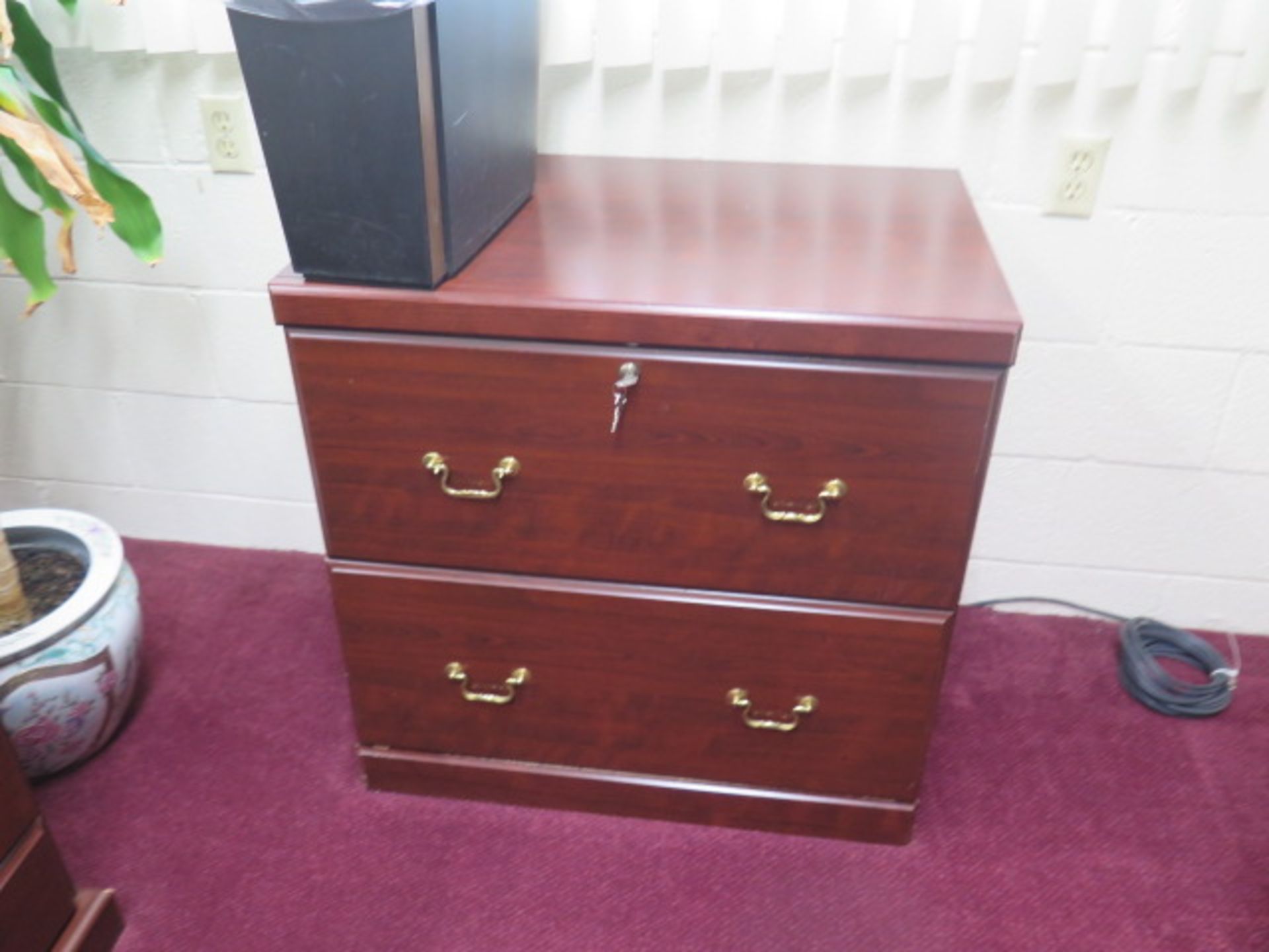Execitive Desk, Credenza, Cabinet and File Cabinet (SOLD AS-IS - NO WARRANTY) - Image 5 of 5