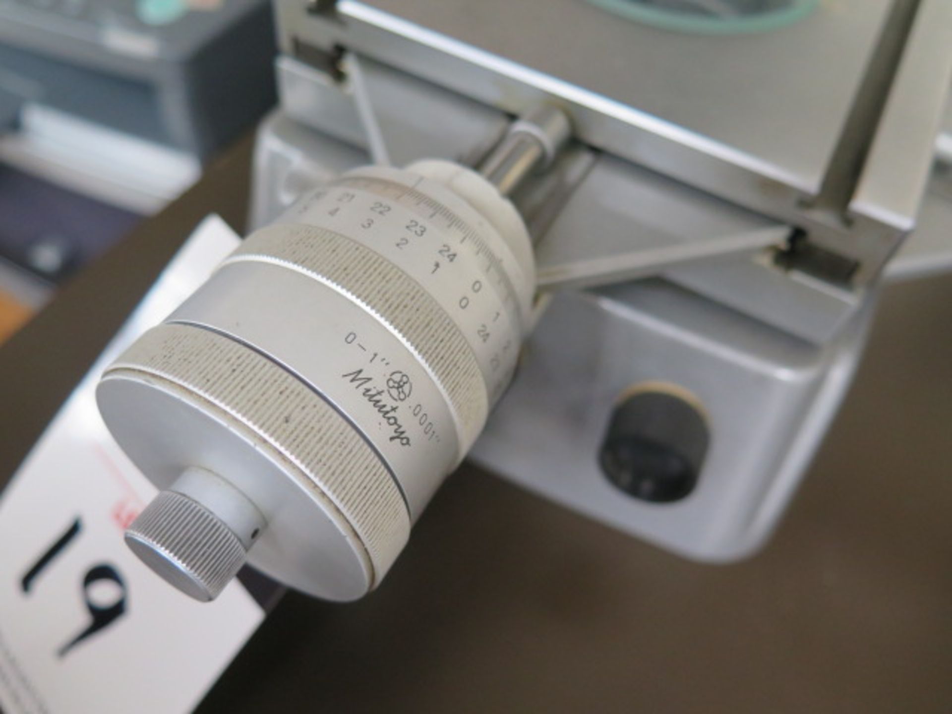 Mitutoyo BI-4 Tool Makers Microscope s/n 6100 w/ Micrometer Head Readout, Fiberoptic Light Source ( - Image 6 of 7