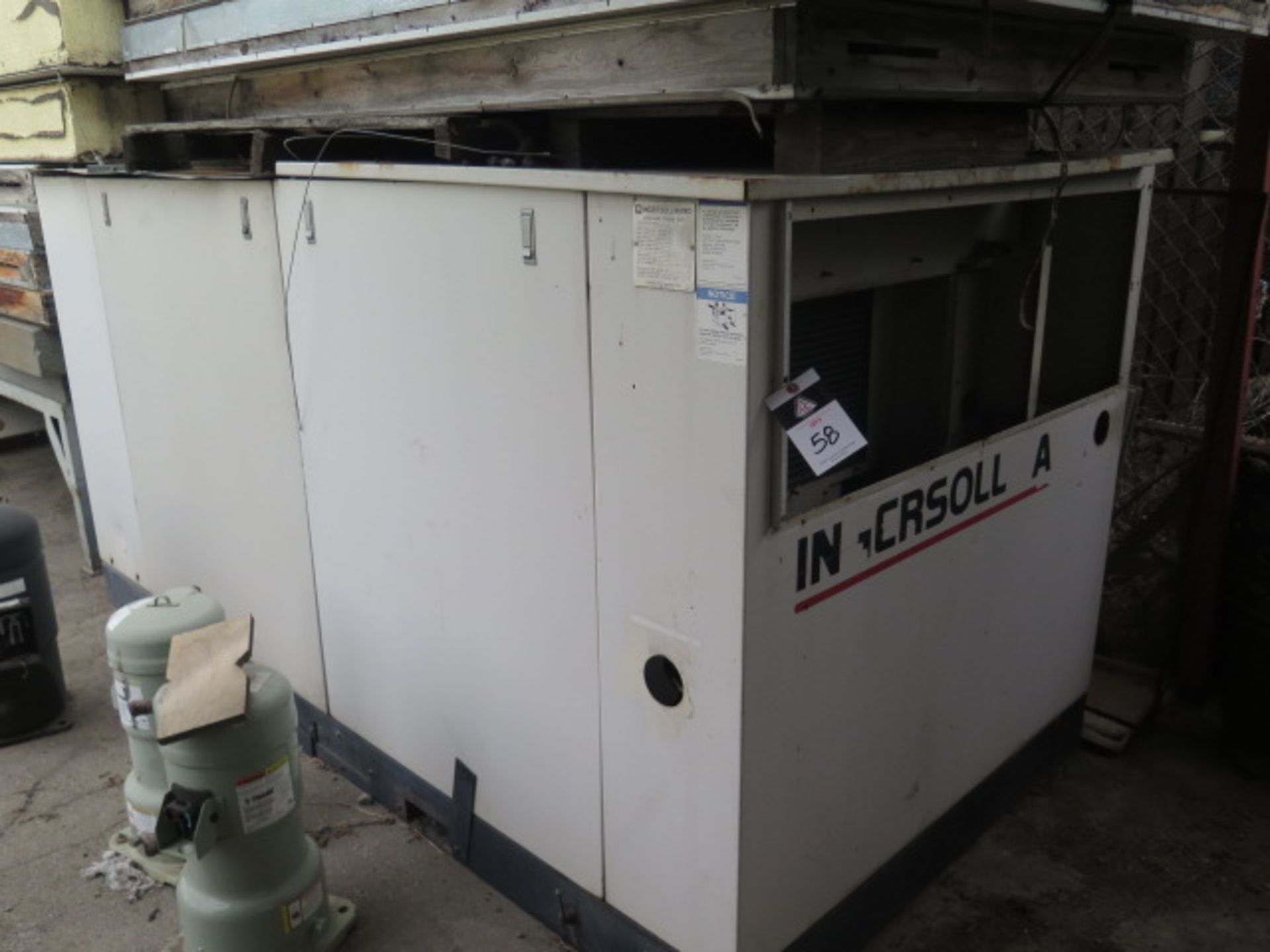 Ingersoll Rand SSR-EP100 100Hp Rotary Air Compressor s/n F8867U93307 446 CFM @ 125 PSIG, SOLD AS IS
