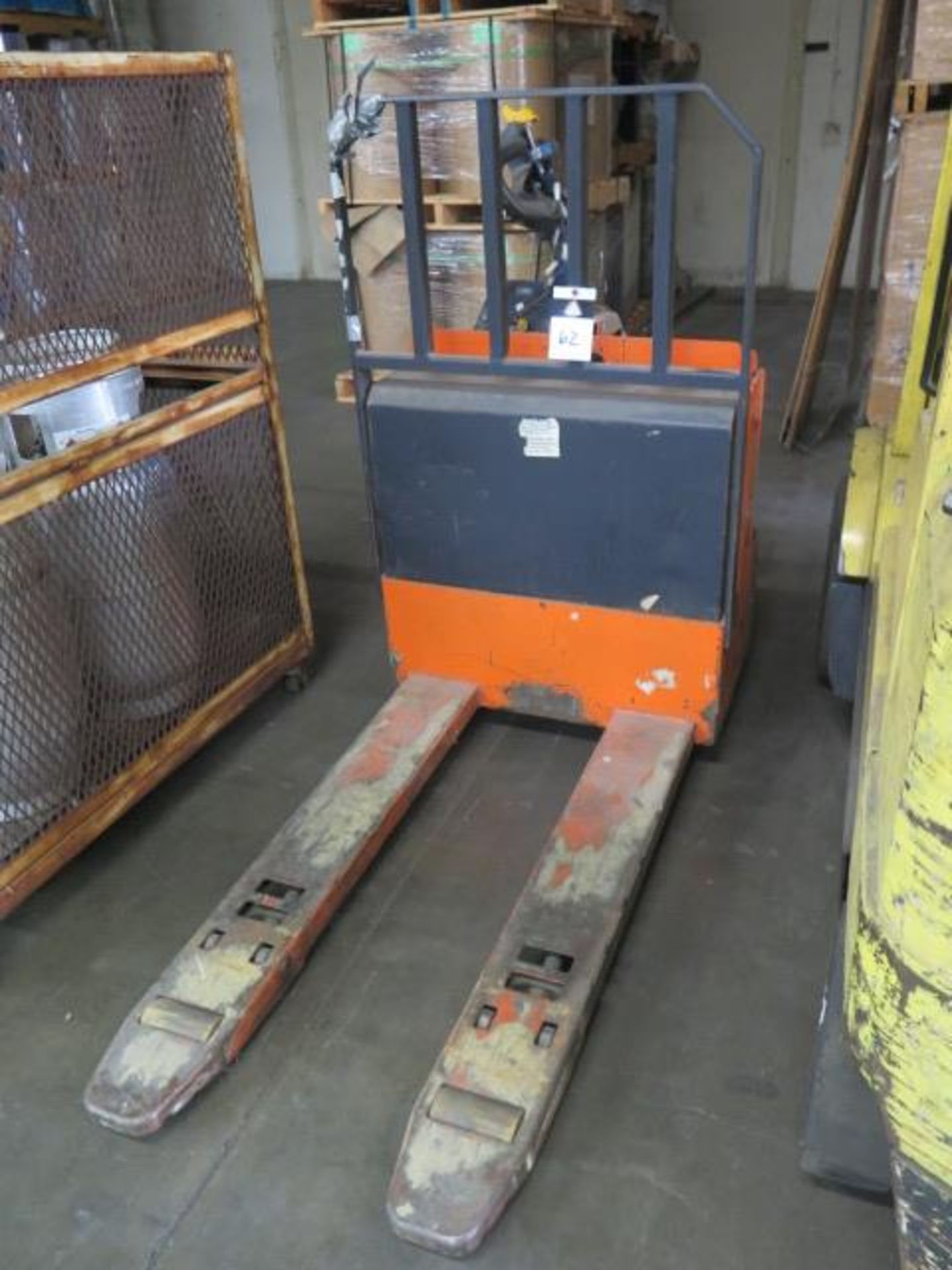 Doosan BW23S 4500 Lb Cap Electric Pallet Mover (NEEDS REPAIR) s/n RY13040358 24 Volt (SOLD AS-IS -