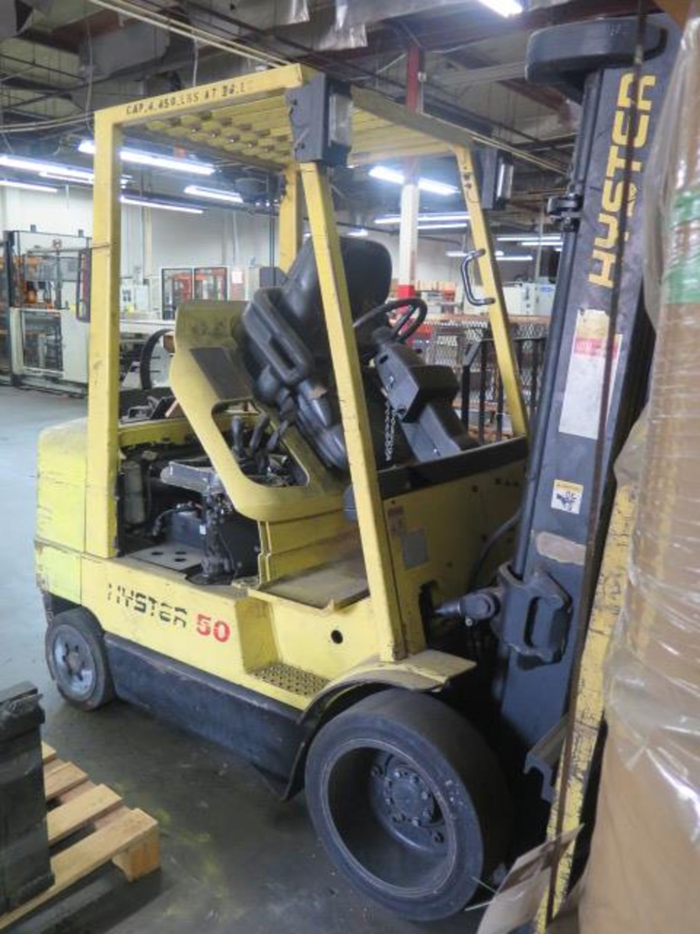 Hyster 50 5000 Lb Cap LPG Forklift (NEEDS REPAIR) w/ 3-Stage, Side Shift, Cushion Tires, SOLD AS IS - Image 2 of 13
