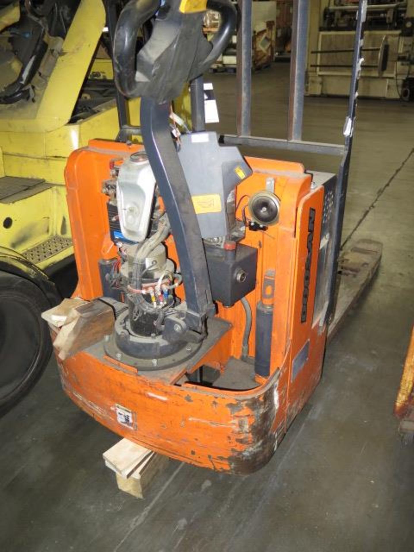 Doosan BW23S 4500 Lb Cap Electric Pallet Mover (NEEDS REPAIR) s/n RY13040358 24 Volt (SOLD AS-IS - - Image 3 of 8