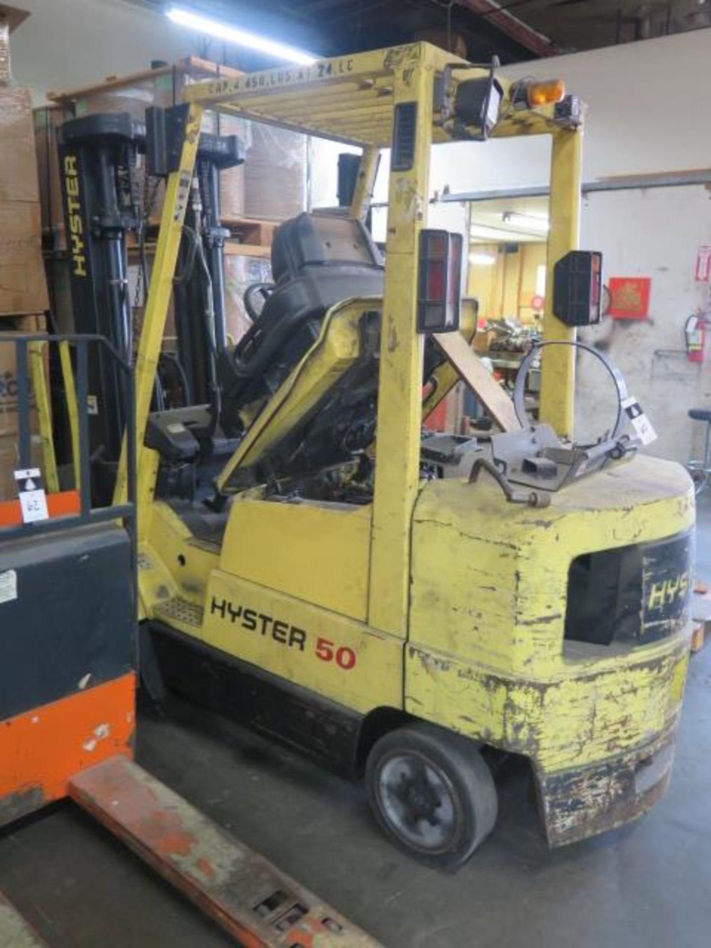 Hyster 50 5000 Lb Cap LPG Forklift (NEEDS REPAIR) w/ 3-Stage, Side Shift, Cushion Tires, SOLD AS IS - Image 5 of 13