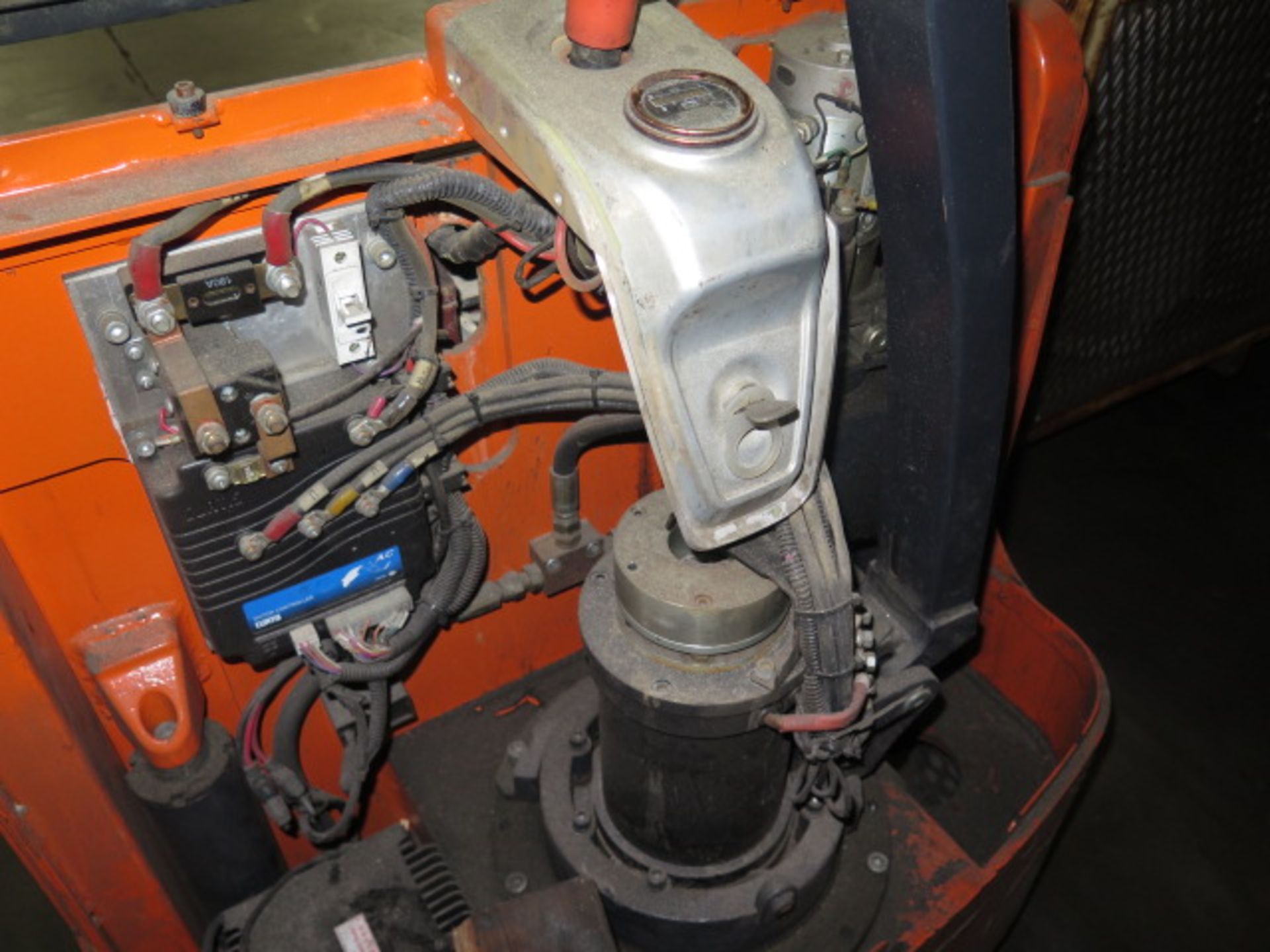 Doosan BW23S 4500 Lb Cap Electric Pallet Mover (NEEDS REPAIR) s/n RY13040358 24 Volt (SOLD AS-IS - - Image 7 of 8