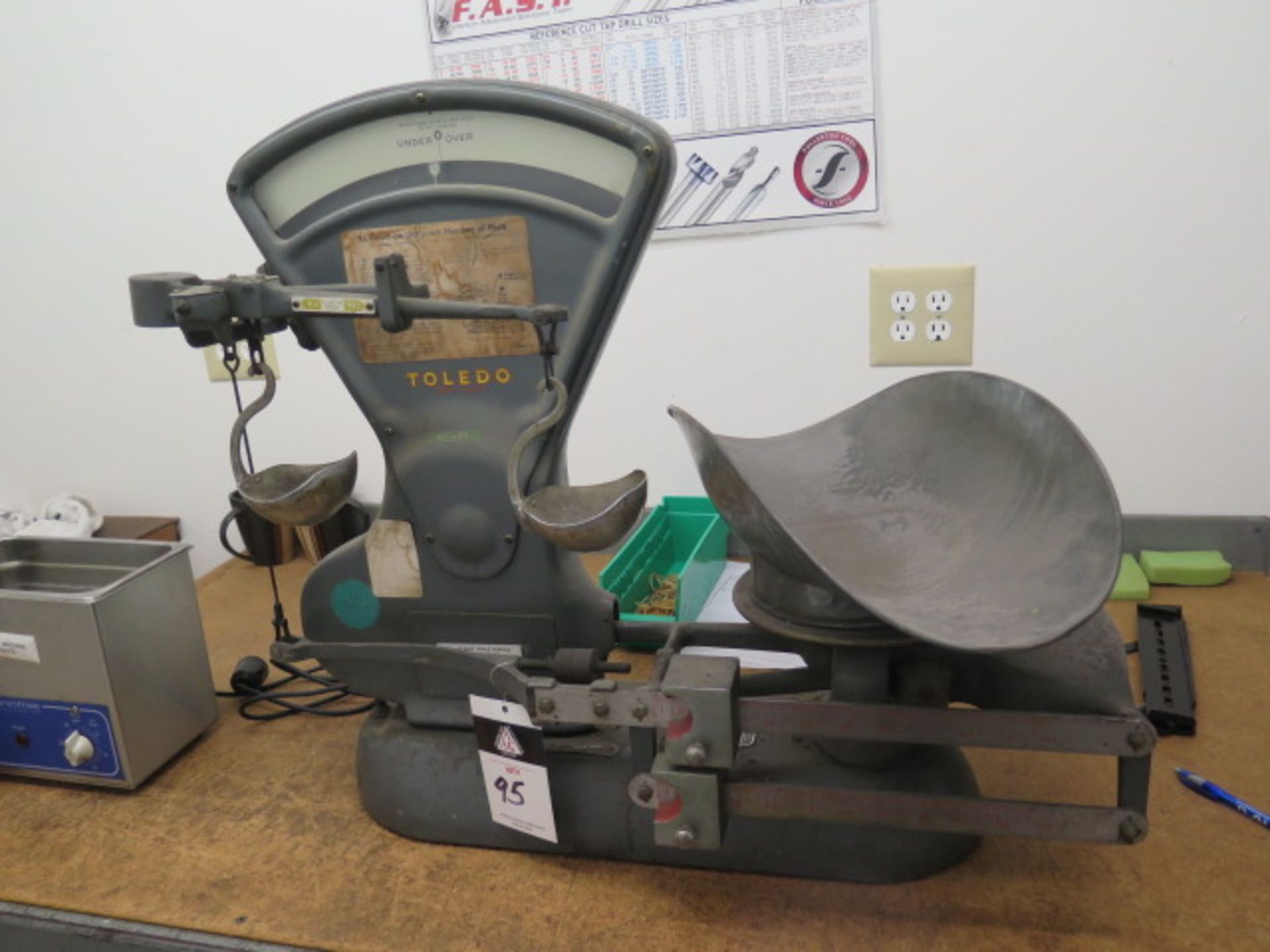 Toledo mdl. 3410 40 Lb Cap Counting Scale (SOLD AS-IS - NO WARRANTY) - Image 2 of 6