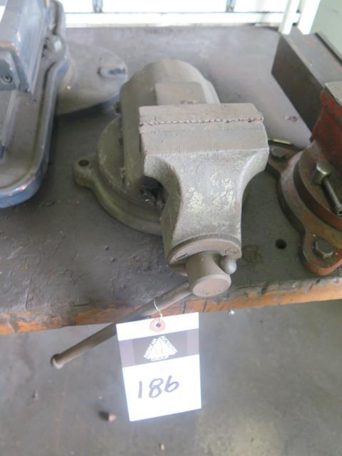 4" Bench Vise (SOLD AS-IS - NO WARRANTY)