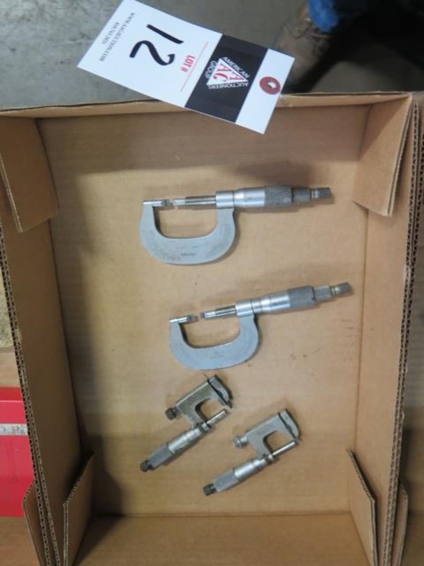 Mitutoyo 0-1" Blade Mics (2) and (2) Starrett 0-1" Anvil Mics (SOLD AS-IS - NO WARRANTY)