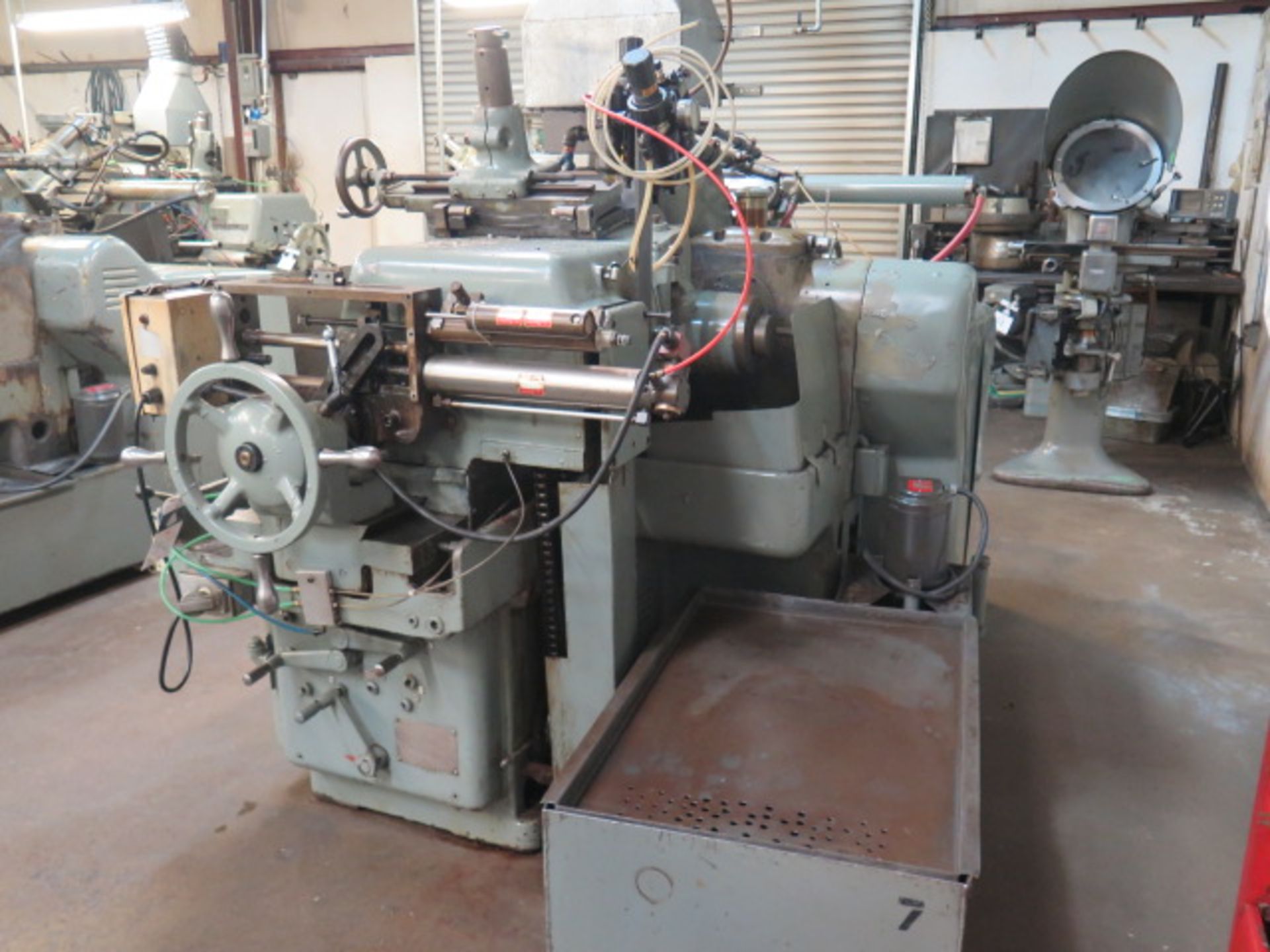 Cincinnati OM Centerless Grinder w/ 24" Wheel Head, Feed Wheel, Hydraulic Wheel Dresser, SOLD AS IS - Image 4 of 16