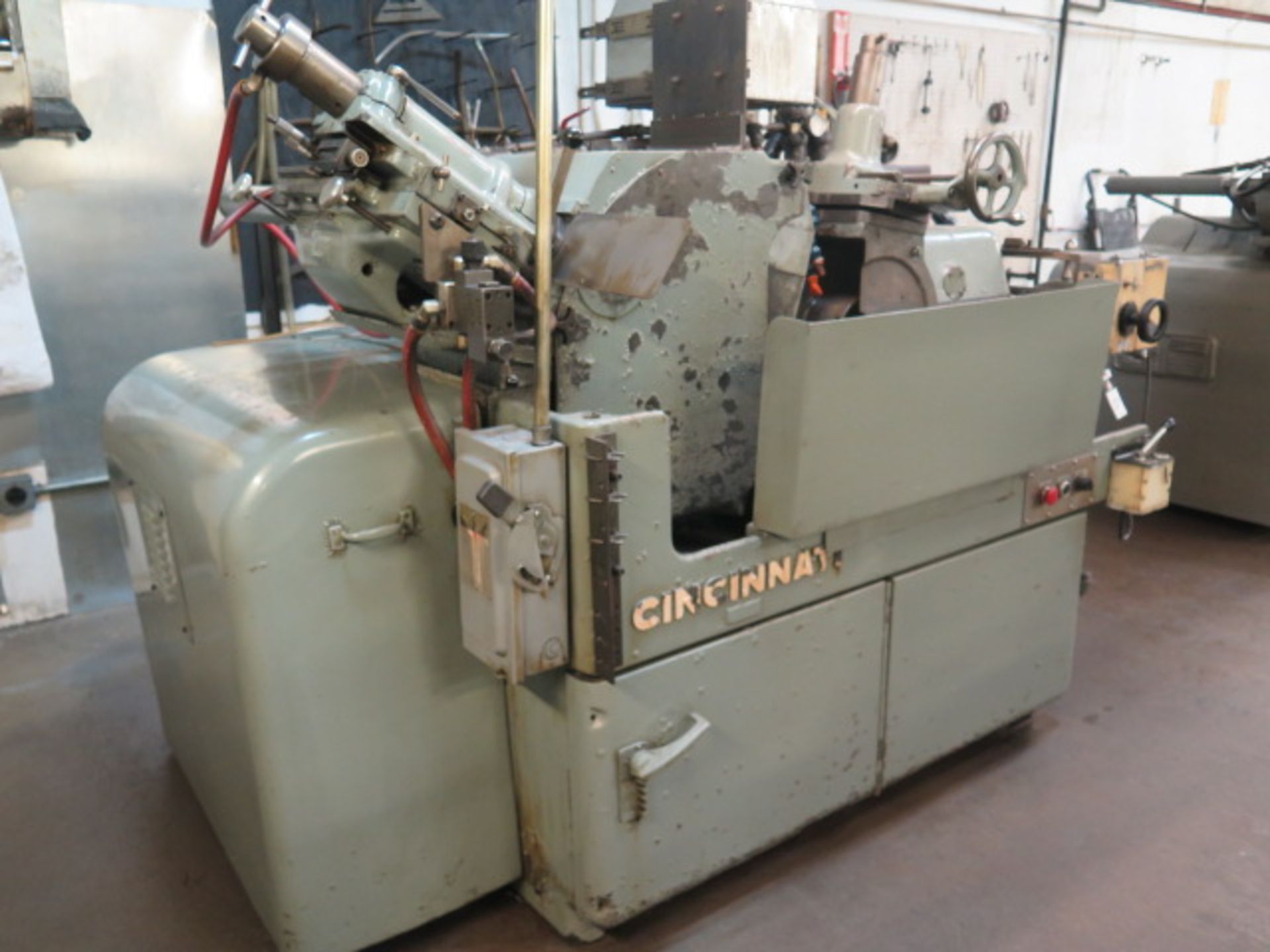 Cincinnati OM Centerless Grinder w/ 24" Wheel Head, Feed Wheel, Hydraulic Wheel Dresser, SOLD AS IS - Image 3 of 16