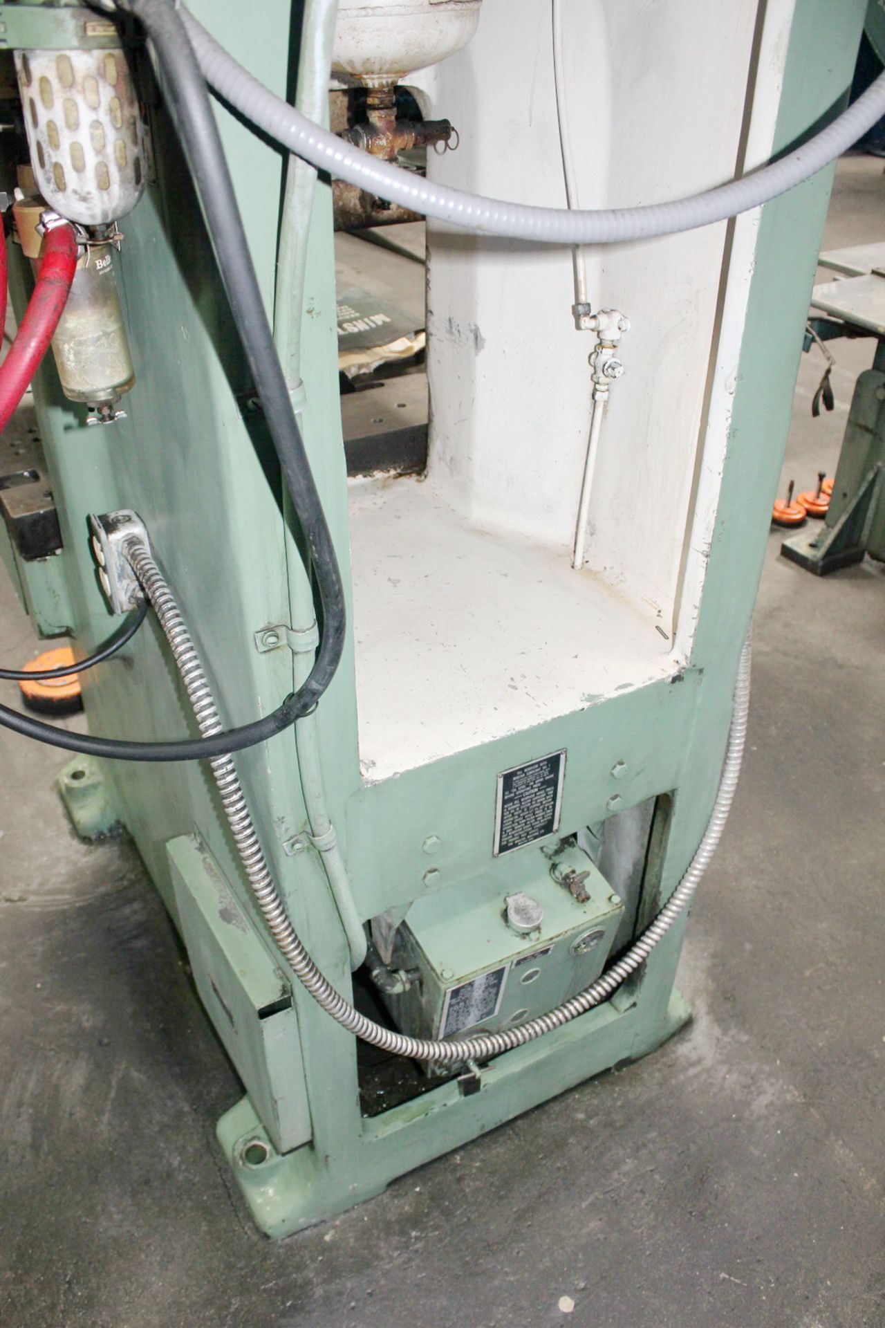 Minster 70-4 60 Ton Gap Frame Punch Press s/n 21611 w/ Minster Controls, Air Clutch, SOLD AS IS - Image 18 of 22