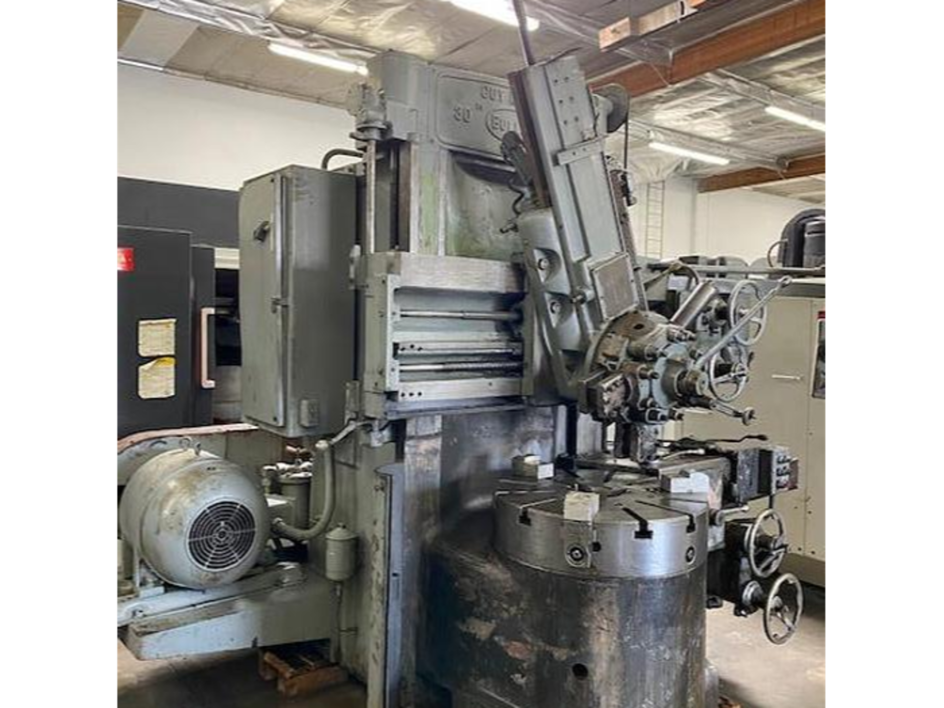 Bullard 30” Cutmaster Vertical Turret Lathe s/n 29283 w/ 44” Swing, 6.16-225 RPM, SOLD AS IS - Image 2 of 7