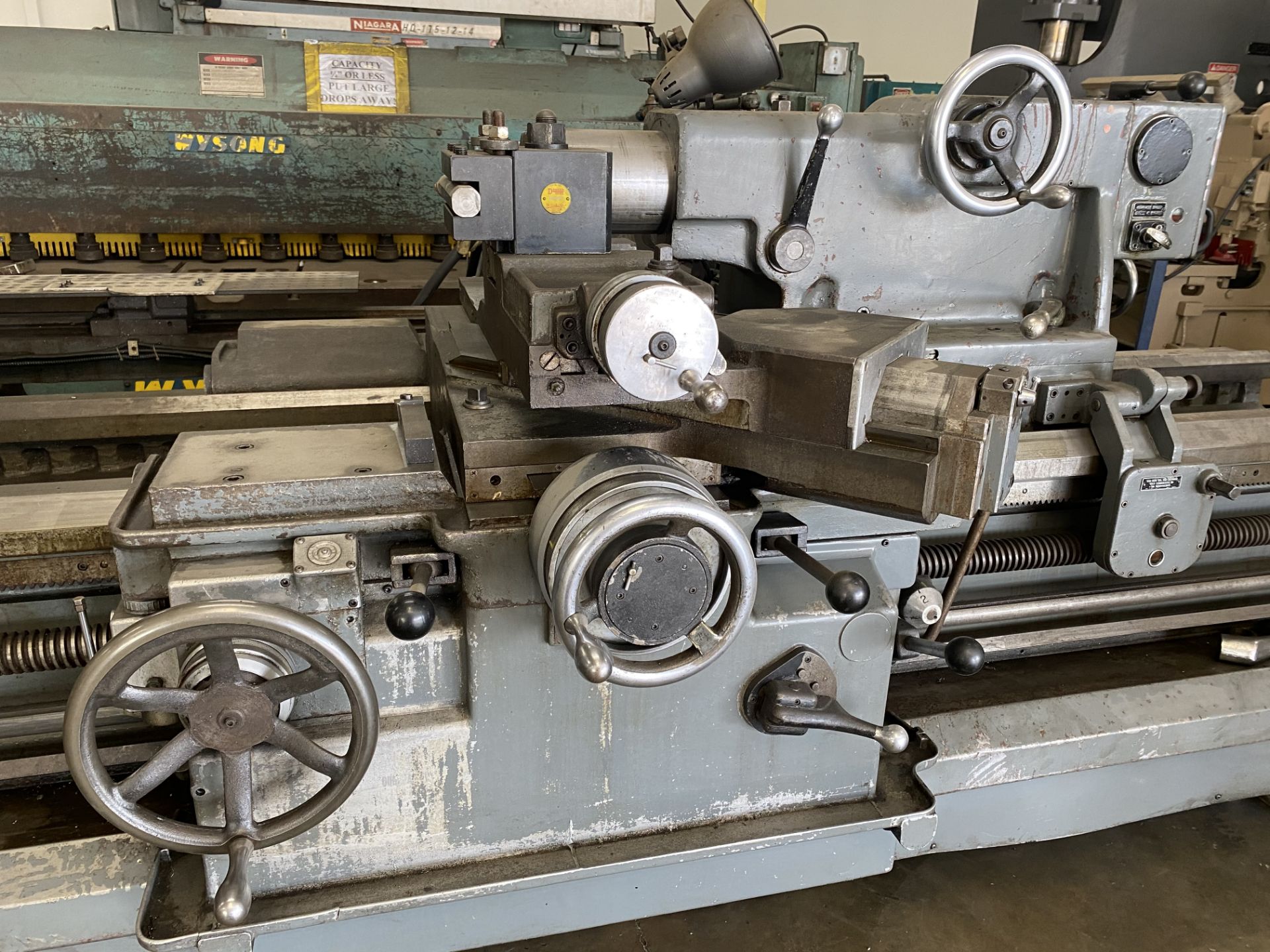 Monarch mdl. 80 32” x 72” Tracer Lathe s/n 45438-AT w/ Heidenhain DRO, Dial Change RPM, SOLD AS IS - Image 4 of 10