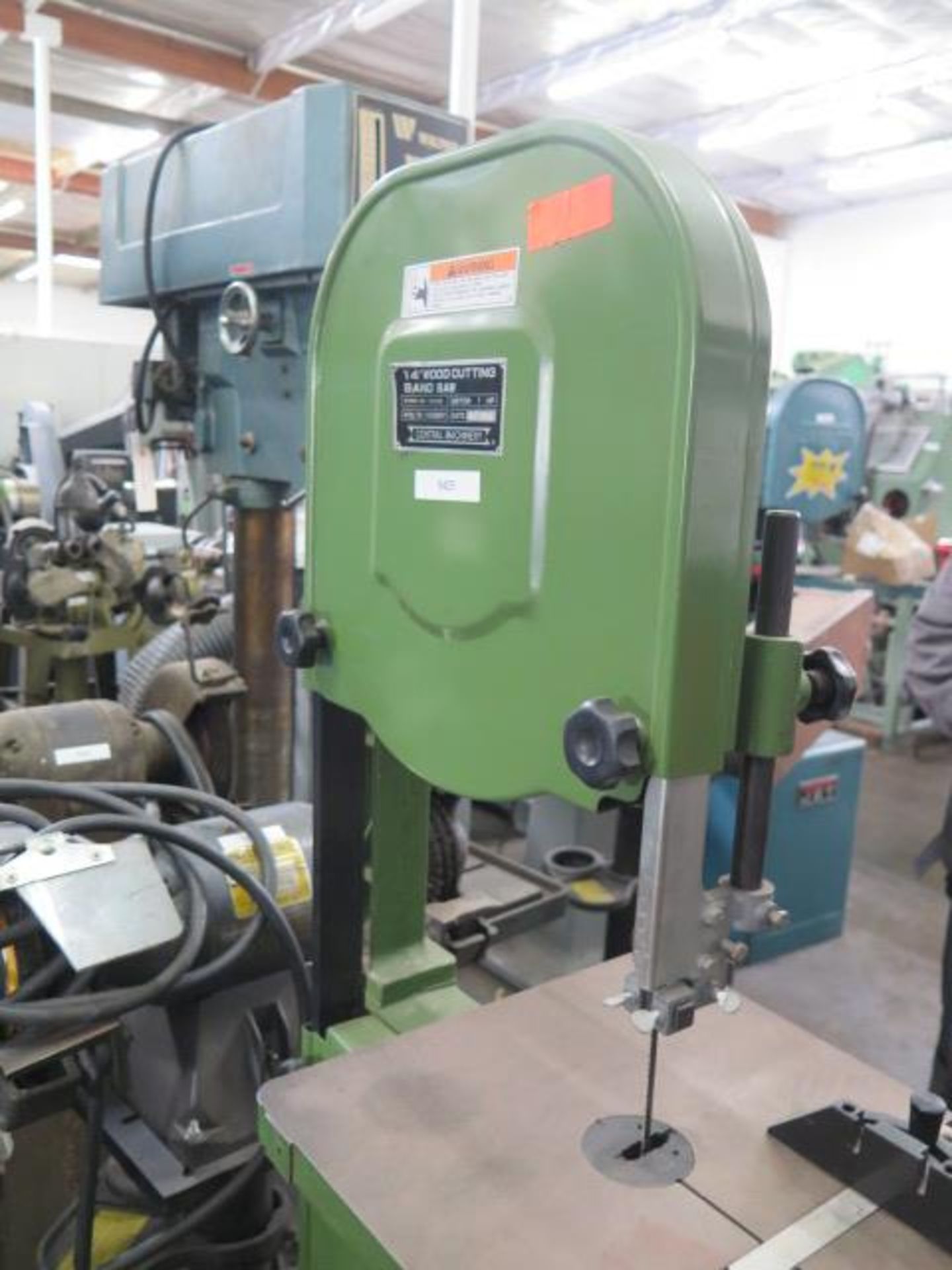 Central Machinery 14" Wood Cutting Vertical Band Saw w/ Stand (SOLD AS-IS - NO WARRANTY) - Image 2 of 5