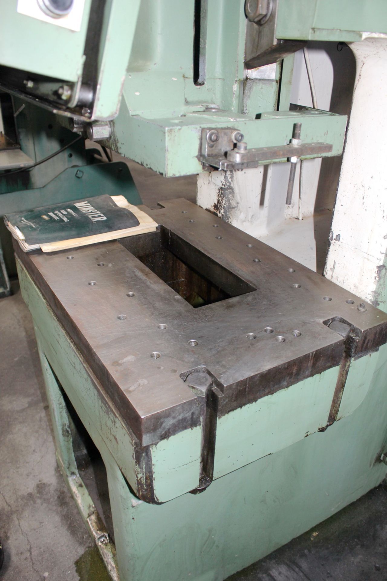 Minster 70-4 60 Ton Gap Frame Punch Press s/n 21611 w/ Minster Controls, Air Clutch, SOLD AS IS - Image 10 of 22