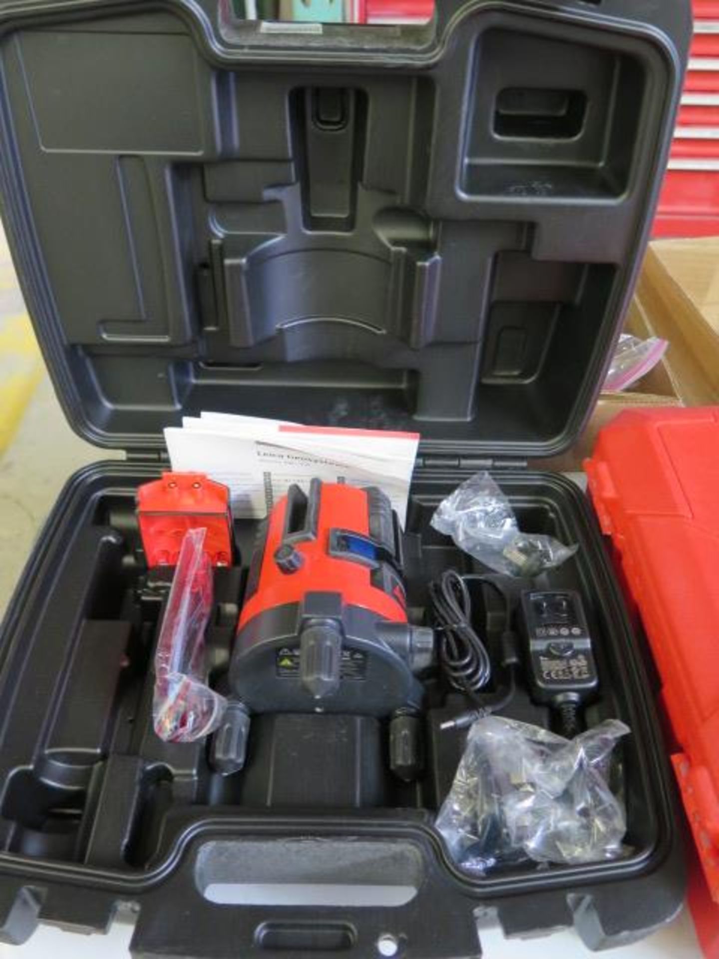 Leica Lino L4P1 Geosyatems Laser Measure, Align, Level System (SOLD AS-IS - NO WARRANTY) - Image 2 of 8