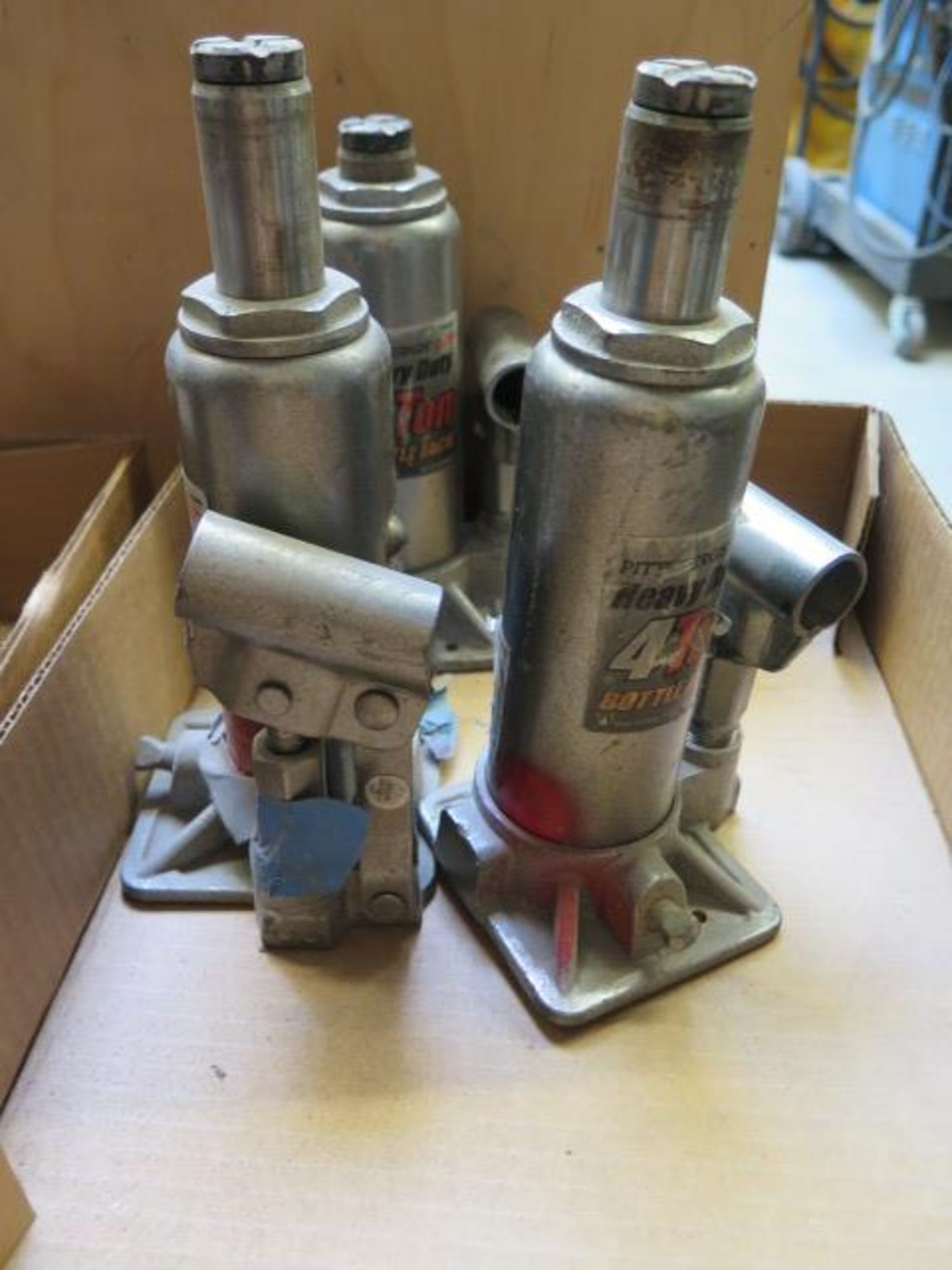 4 Ton Hydraulic Bottle Jacls (3) (SOLD AS-IS - NO WARRANTY) - Image 3 of 4
