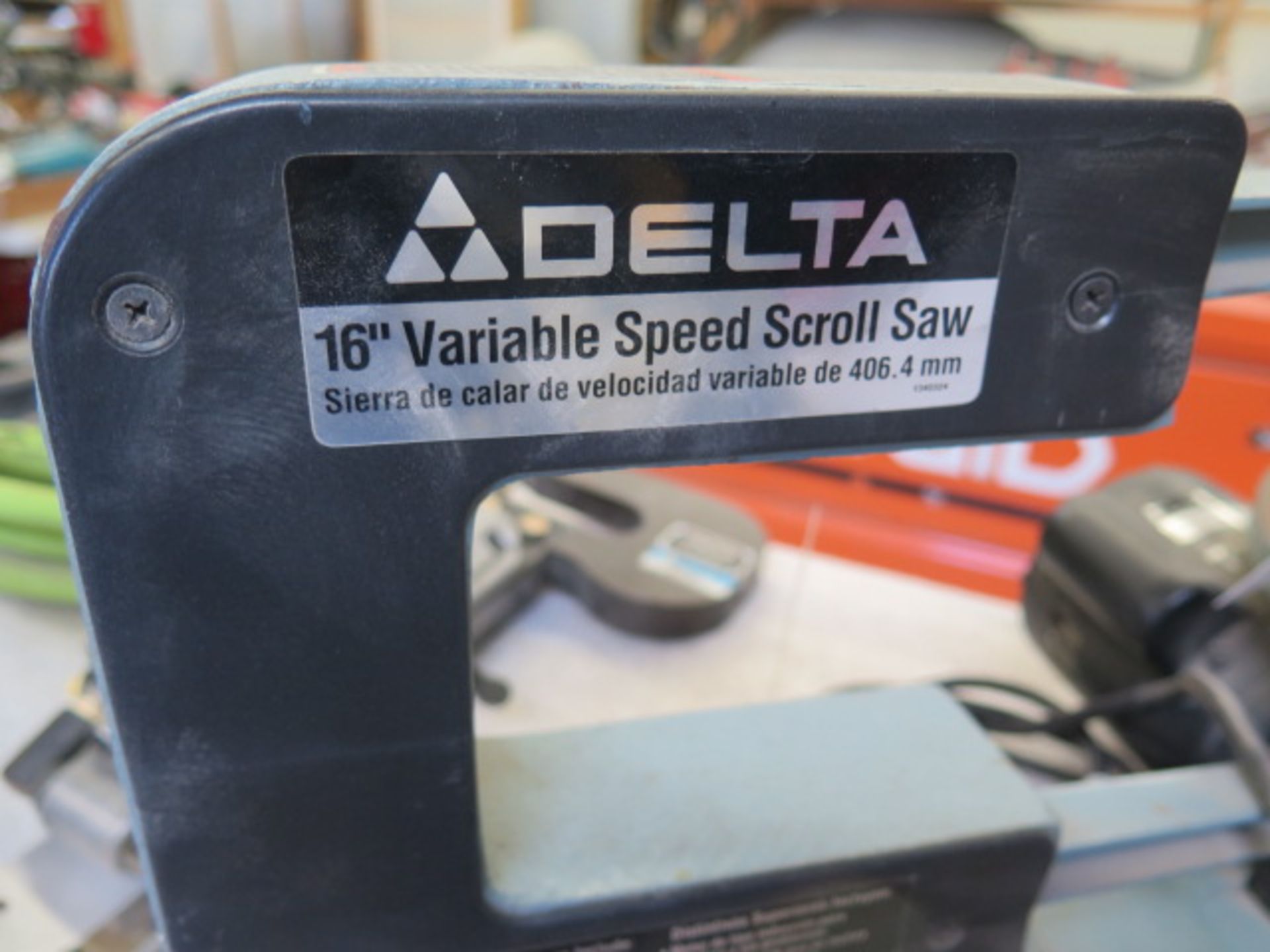 Delta 16" Variable Speed Scroll Saw w/ 12" Dia Table (SOLD AS-IS - NO WARRANTY) - Image 2 of 4