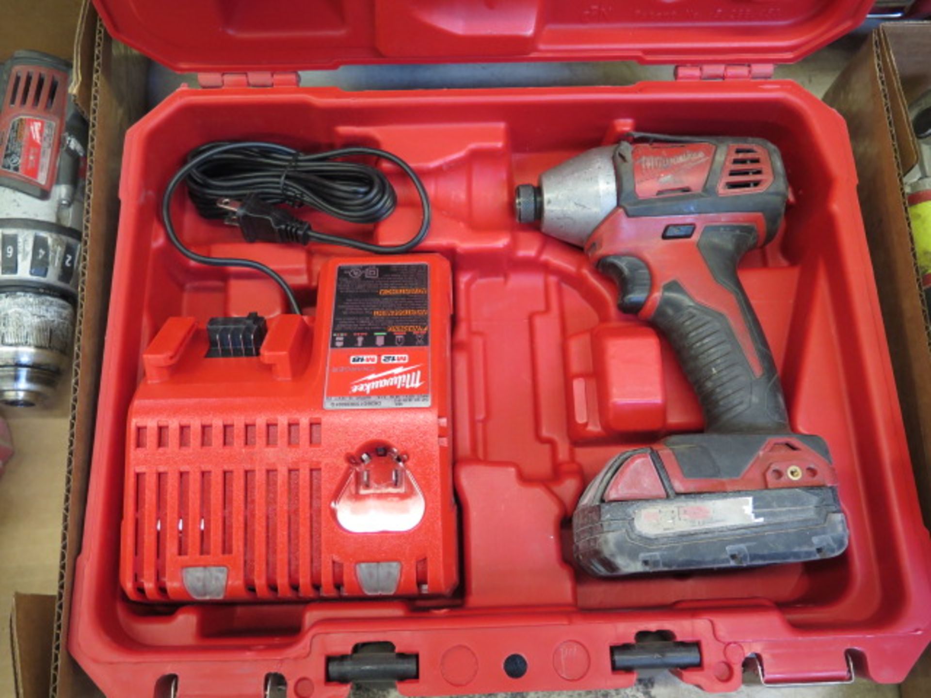 Milwaukee 18Volt Nut Driver Kit w/ Charger (SOLD AS-IS - NO WARRANTY) - Image 3 of 4