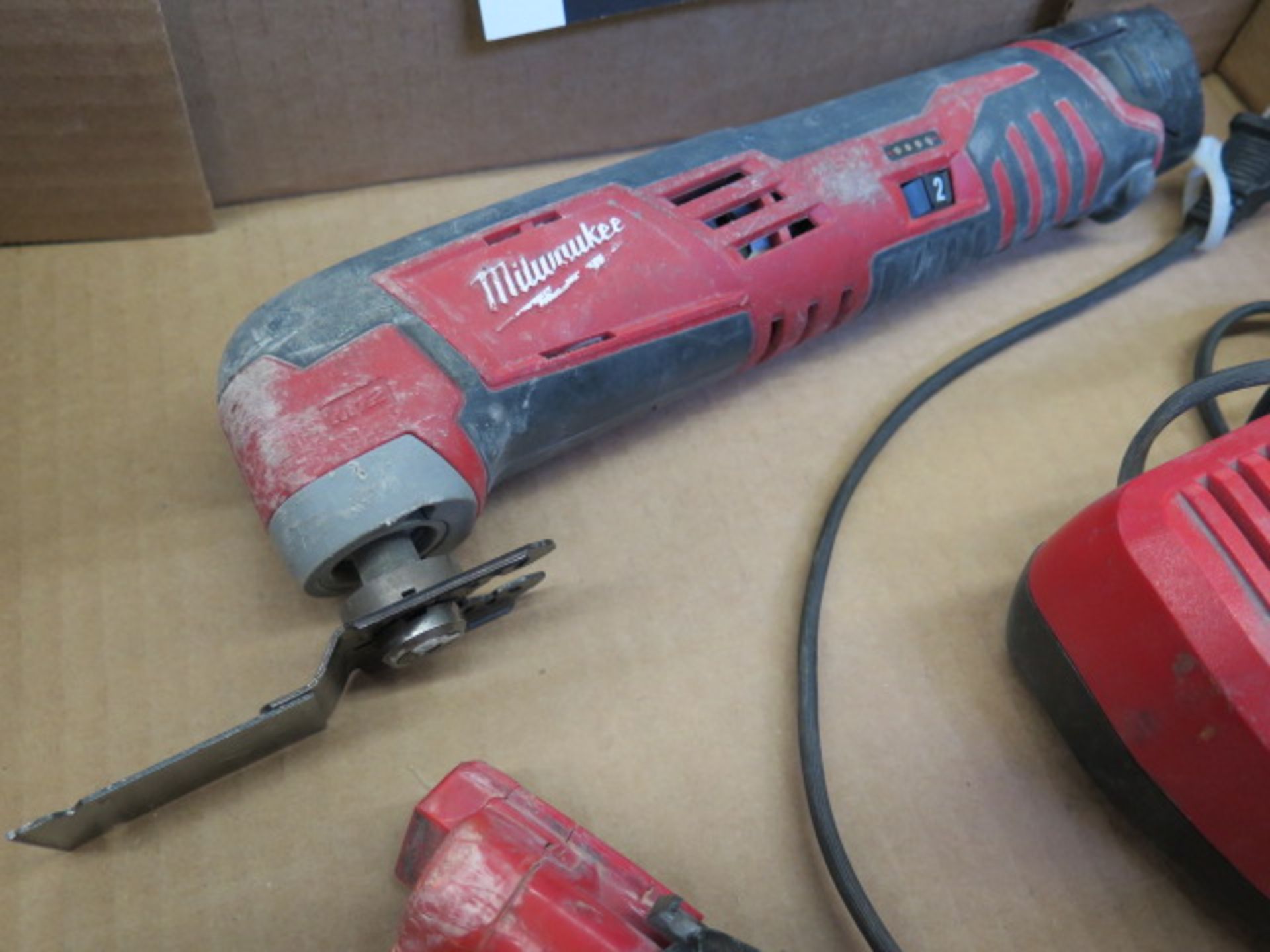 Milwaukee 12Volt Multi-Tool w/ Charger (SOLD AS-IS - NO WARRANTY) - Image 3 of 7