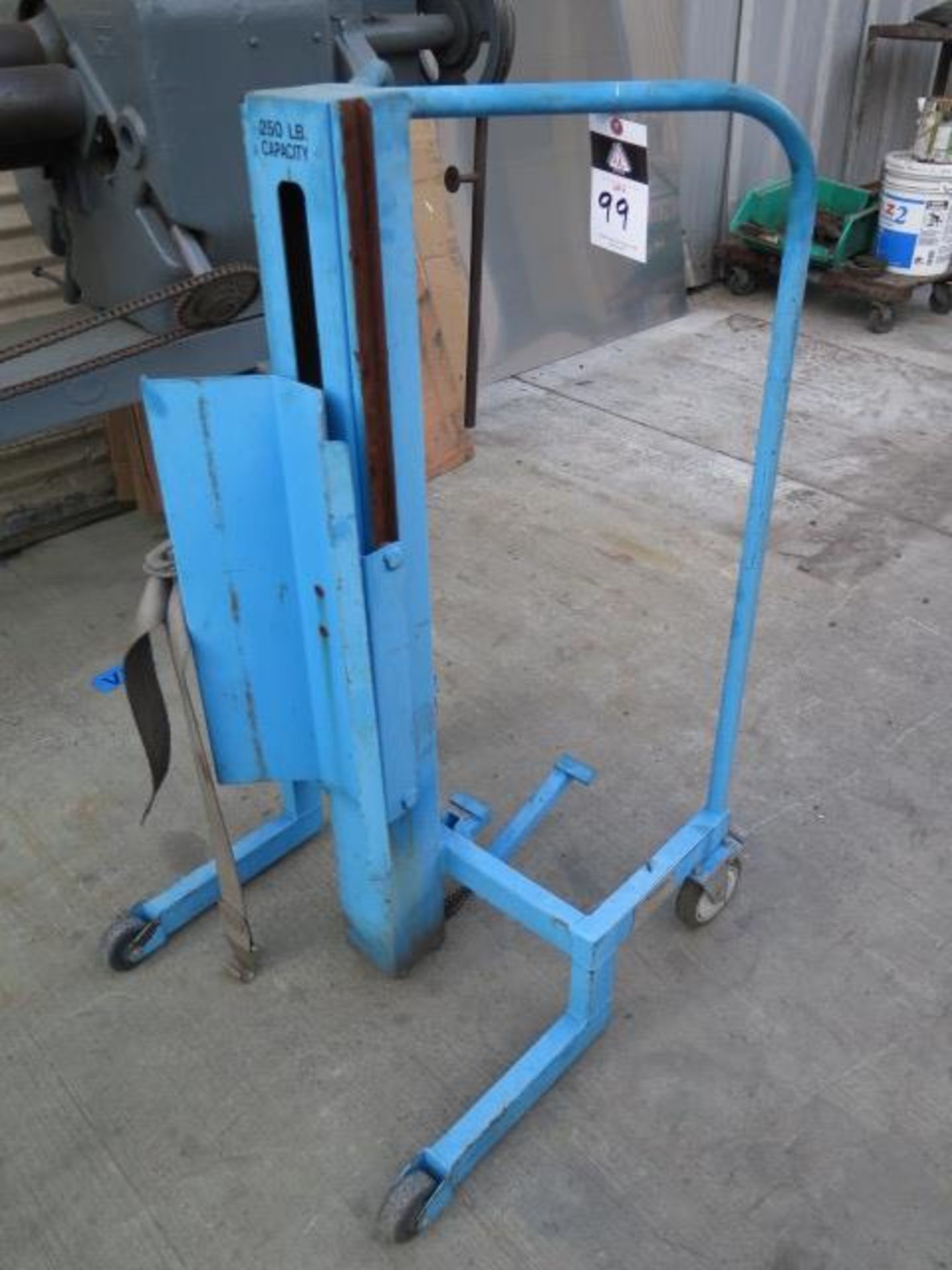 Tanks-A-Lot Cannister Lift (SOLD AS-IS - NO WARRANTY)