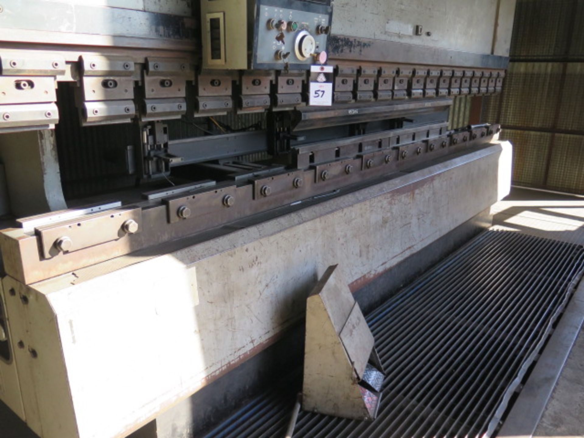 Amada FBD-2004 200 Ton x 13’ CNC Press Brake w/ Amada NC9-EX Controls, 157.4” Bed, SOLD AS IS - Image 6 of 12