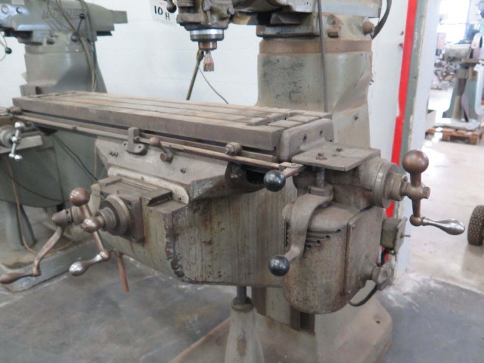 Bridgeport Mill s/n 81175 w/ 1Hp Motor, 80-2720 RPM, 8-Speeds, Power Feed,9" x 42" Table, SOLD AS IS - Image 4 of 7