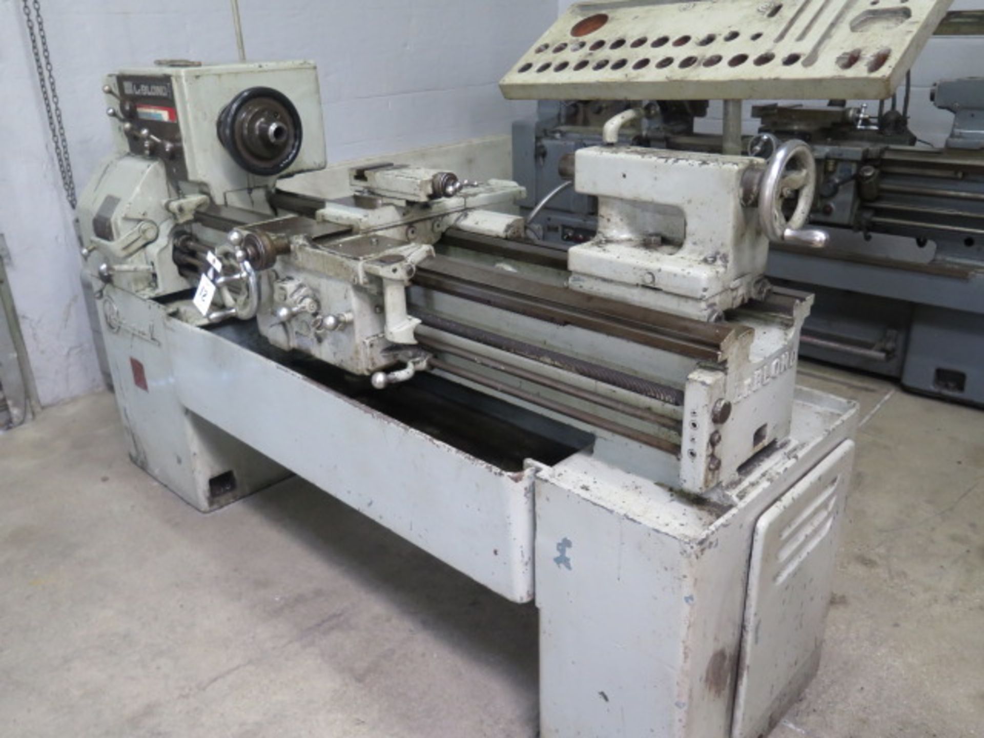 LeBlond Regal 15” x 40” Geared Head Lathe s/n 3C576 w/ 30-1200 RPM, Inch Threading, SOLD AS IS - Image 3 of 17