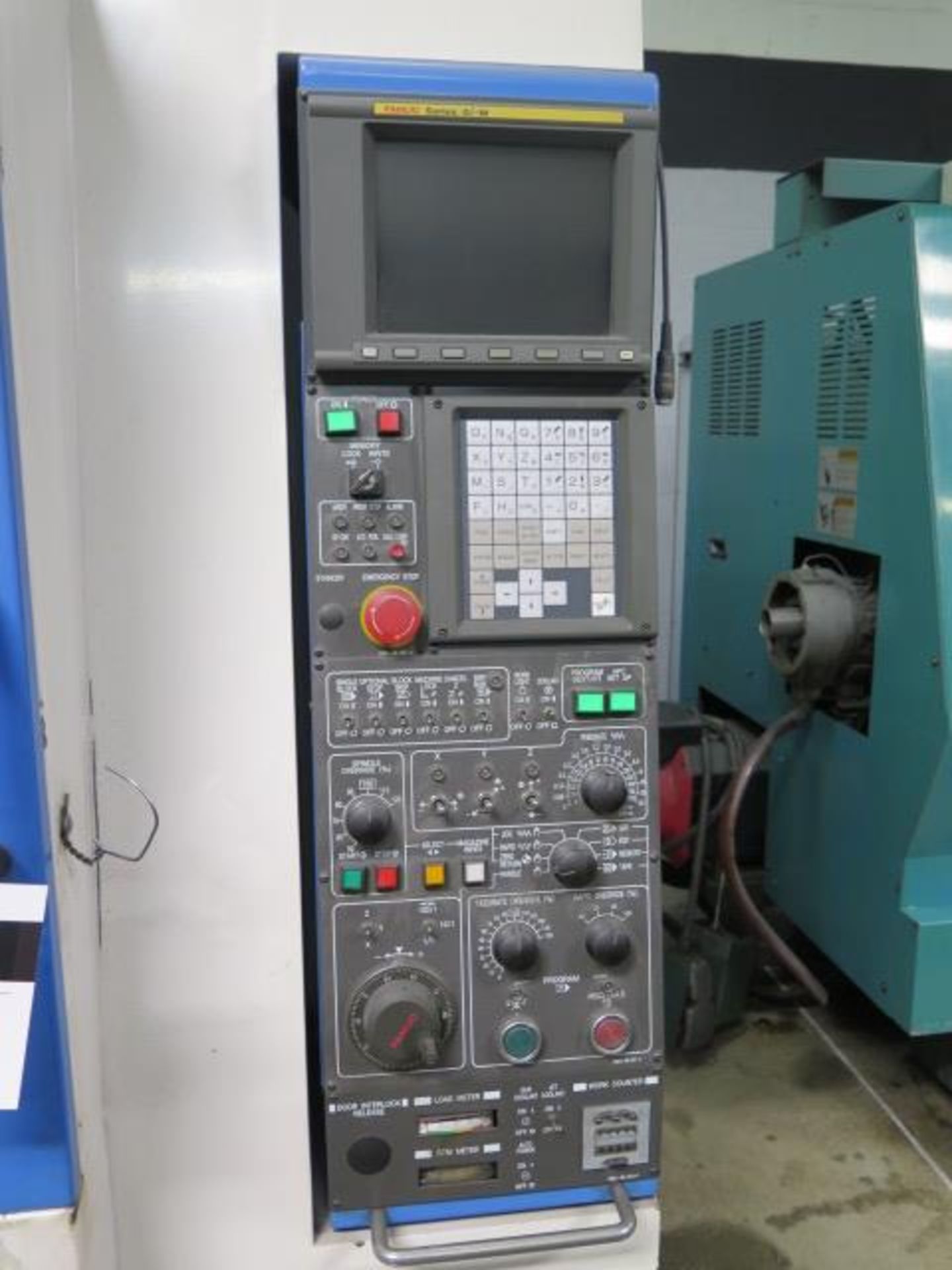 Kia KIA Center V25P 2-Pallet CNC VMC s/n KV25322 w/ Fanuc Series 0i-M, SOLD AS IS - Image 4 of 18