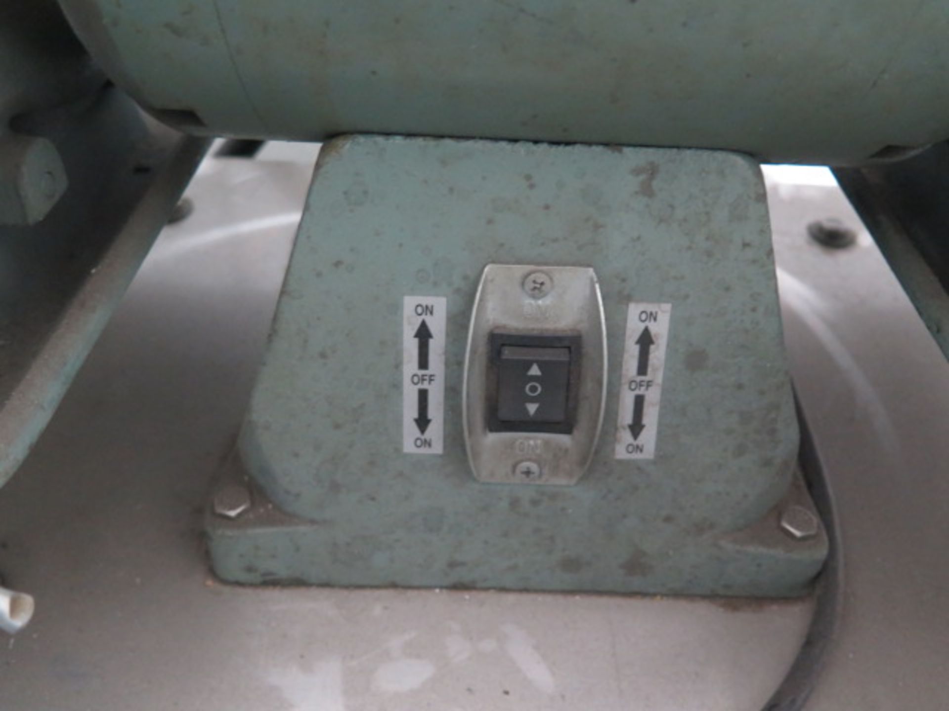 Central Machinery Pedestal Carbide Tool Grinder (Second Location) (SOLD AS-IS - NO WARRANTY) - Image 5 of 6