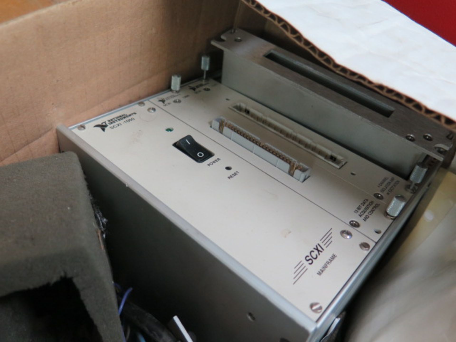 SRI 8610B Gas Chromatograph w/ Acces (SOLD AS-IS - NO WARRANTY) - Image 11 of 15