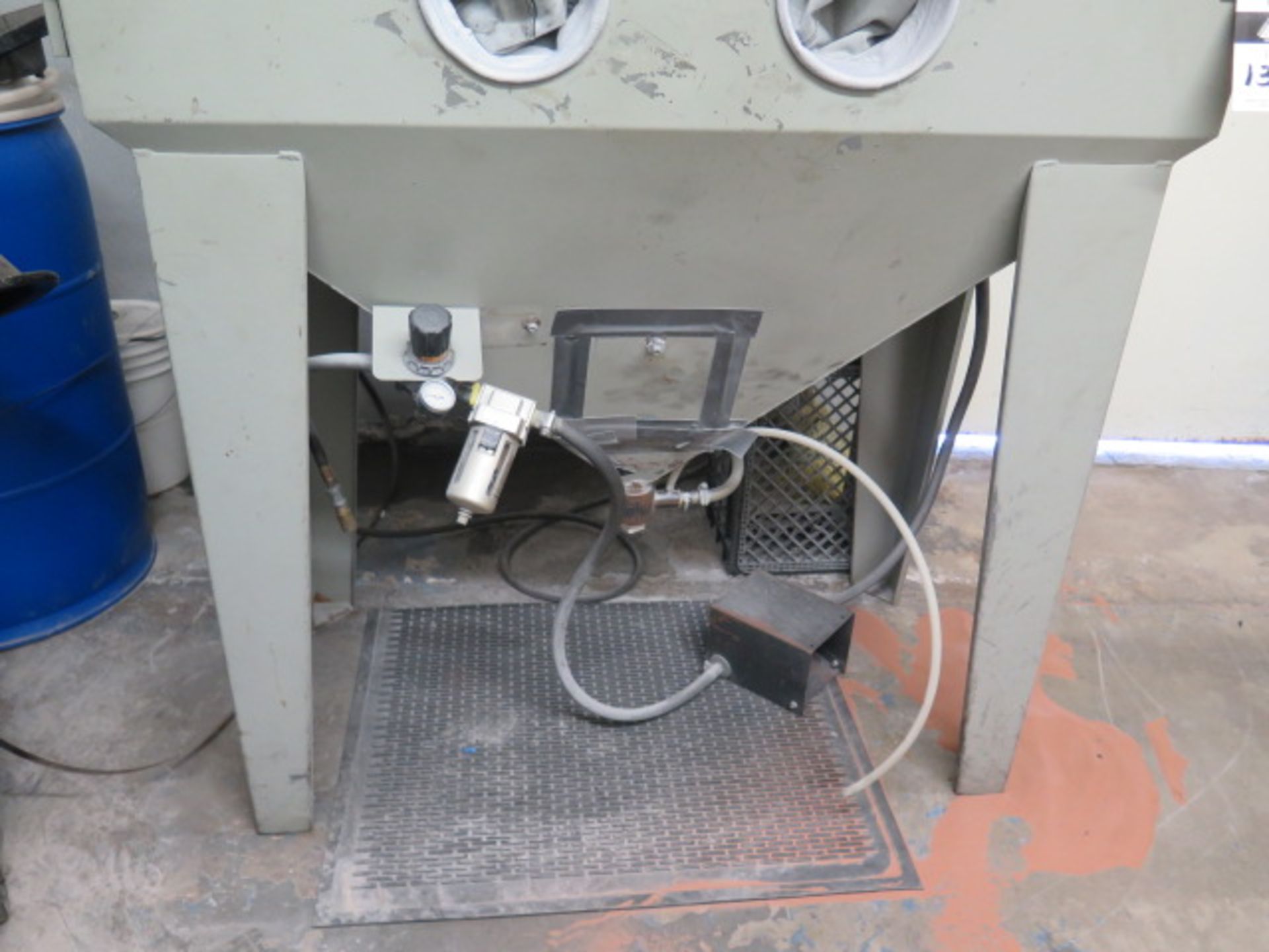 Temple Associates “Grit-Guy” Dry Blast Cabinet w/ Dust Collector (SOLD AS-IS - NO WARRANTY) - Image 3 of 7