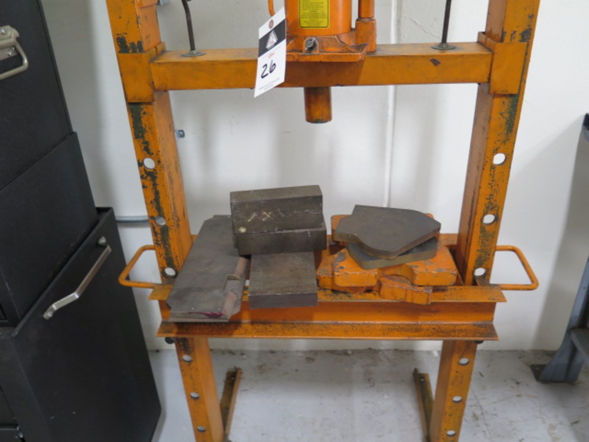 Central Hydraulics 20 Ton Hydraulic H-Frame Press (Second Location) (SOLD AS-IS - NO WARRANTY) - Bild 3 aus 5