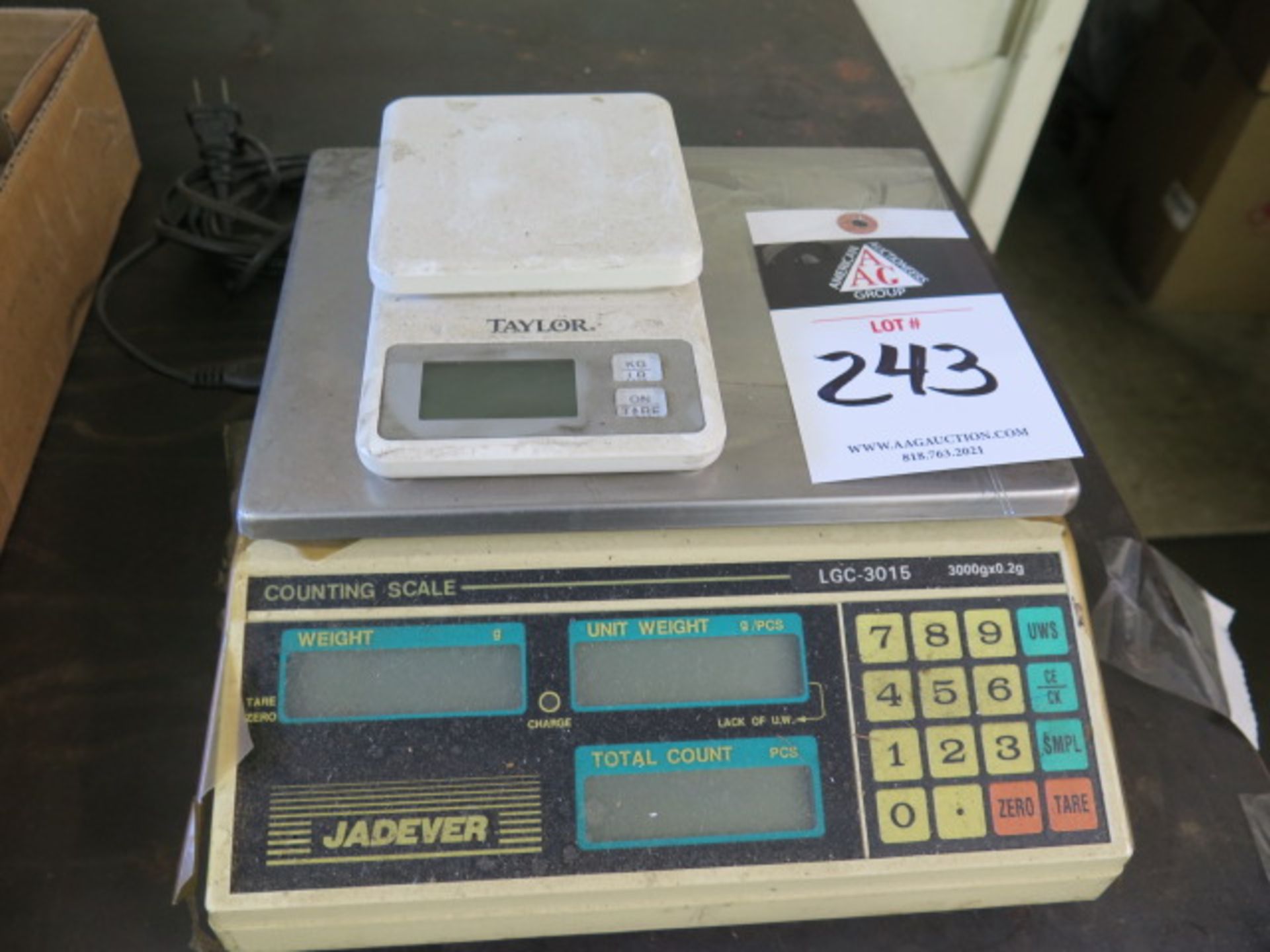 Jadever LGC-3015 3000g Digital Counting Scale and Taylor Digital Scale (SOLD AS-IS - NO WARRANTY) - Image 2 of 3