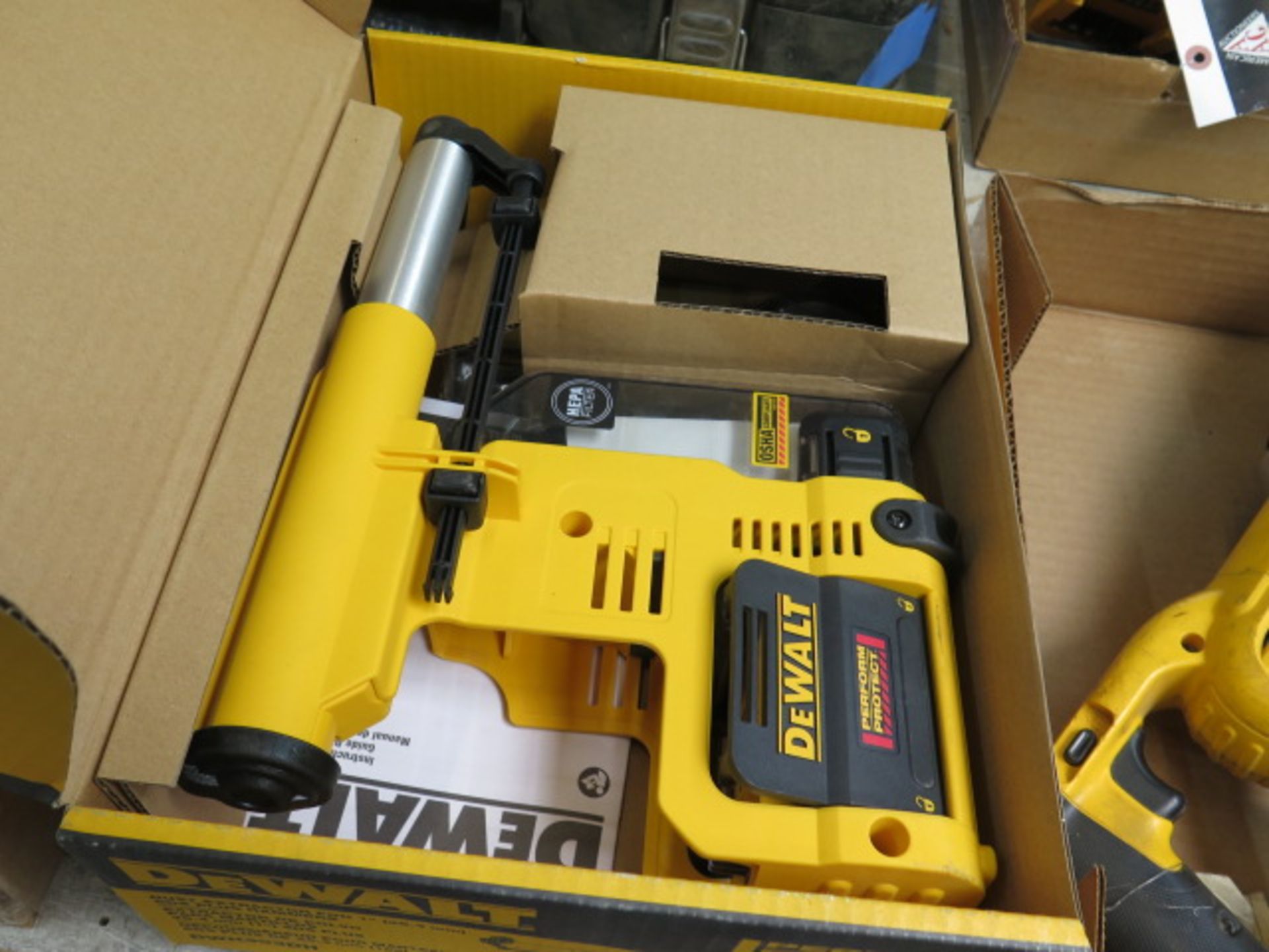 DeWalt DWH303DH Dust Extractors (2) (SOLD AS-IS - NO WARRANTY) - Bild 5 aus 7