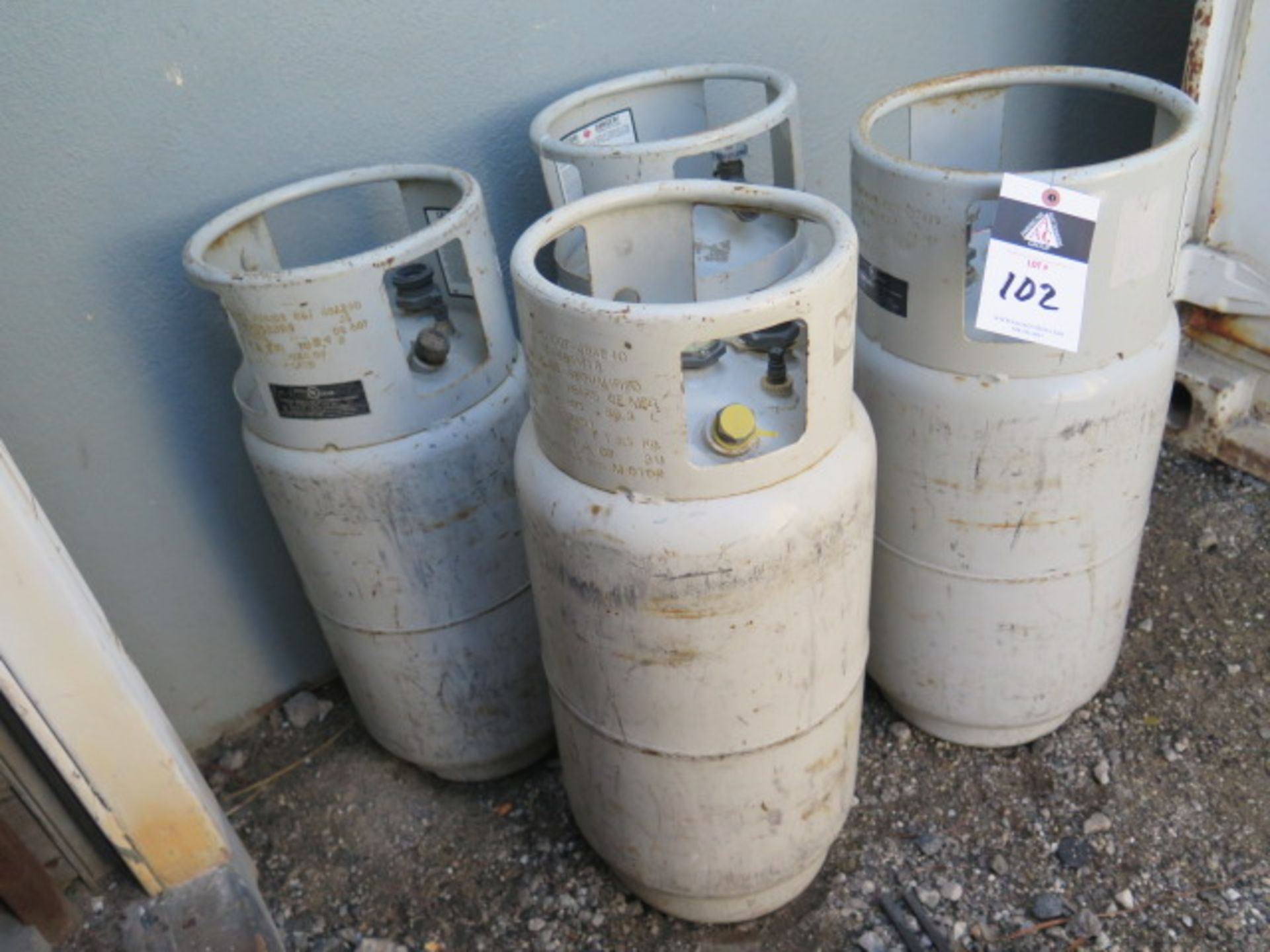 Propane Tanks (4) (SOLD AS-IS - NO WARRANTY) - Image 3 of 4