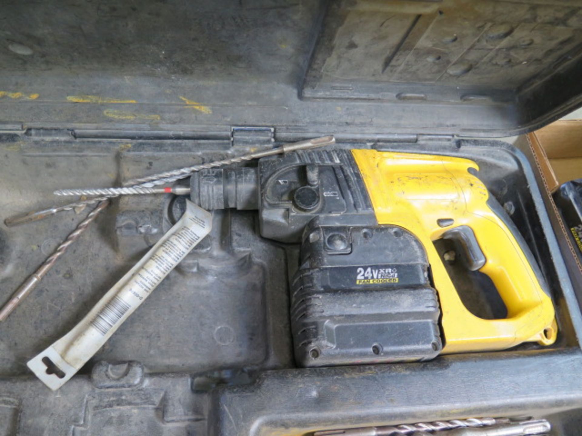 DeWalt 24Volt Hammer Drill (SOLD AS-IS - NO WARRANTY) - Bild 2 aus 5