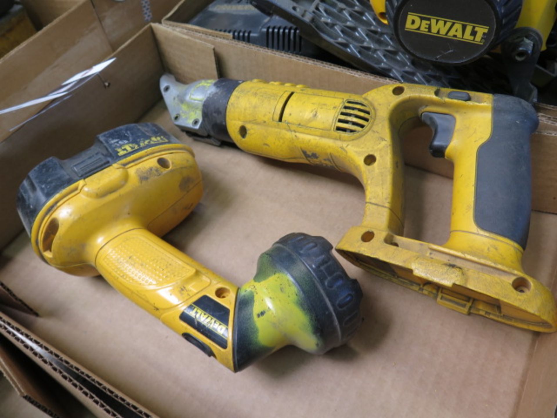 DeWalt 18Volt Tin Shear and Flashlight (SOLD AS-IS - NO WARRANTY) - Image 3 of 3