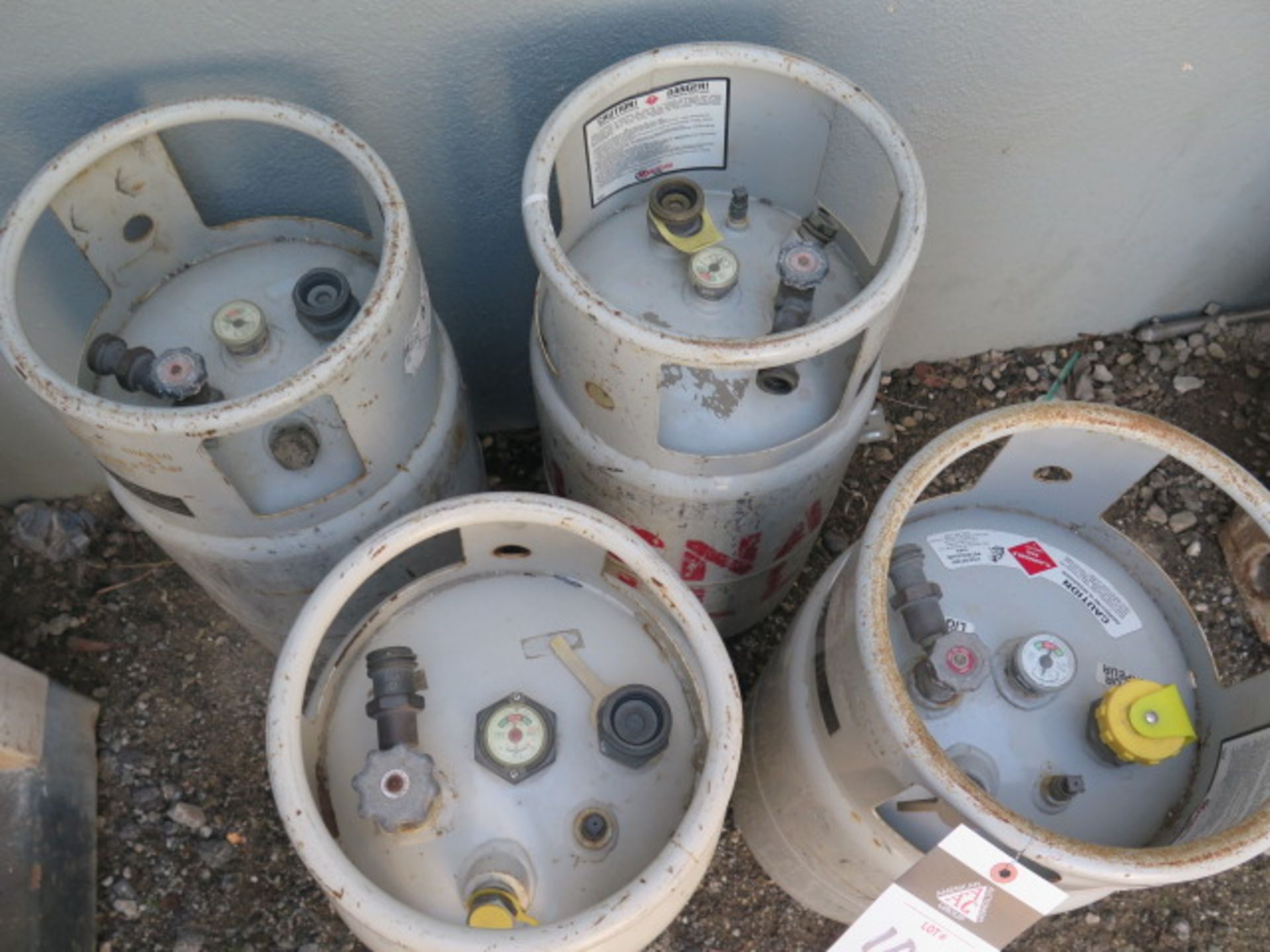 Propane Tanks (4) (SOLD AS-IS - NO WARRANTY) - Image 4 of 4