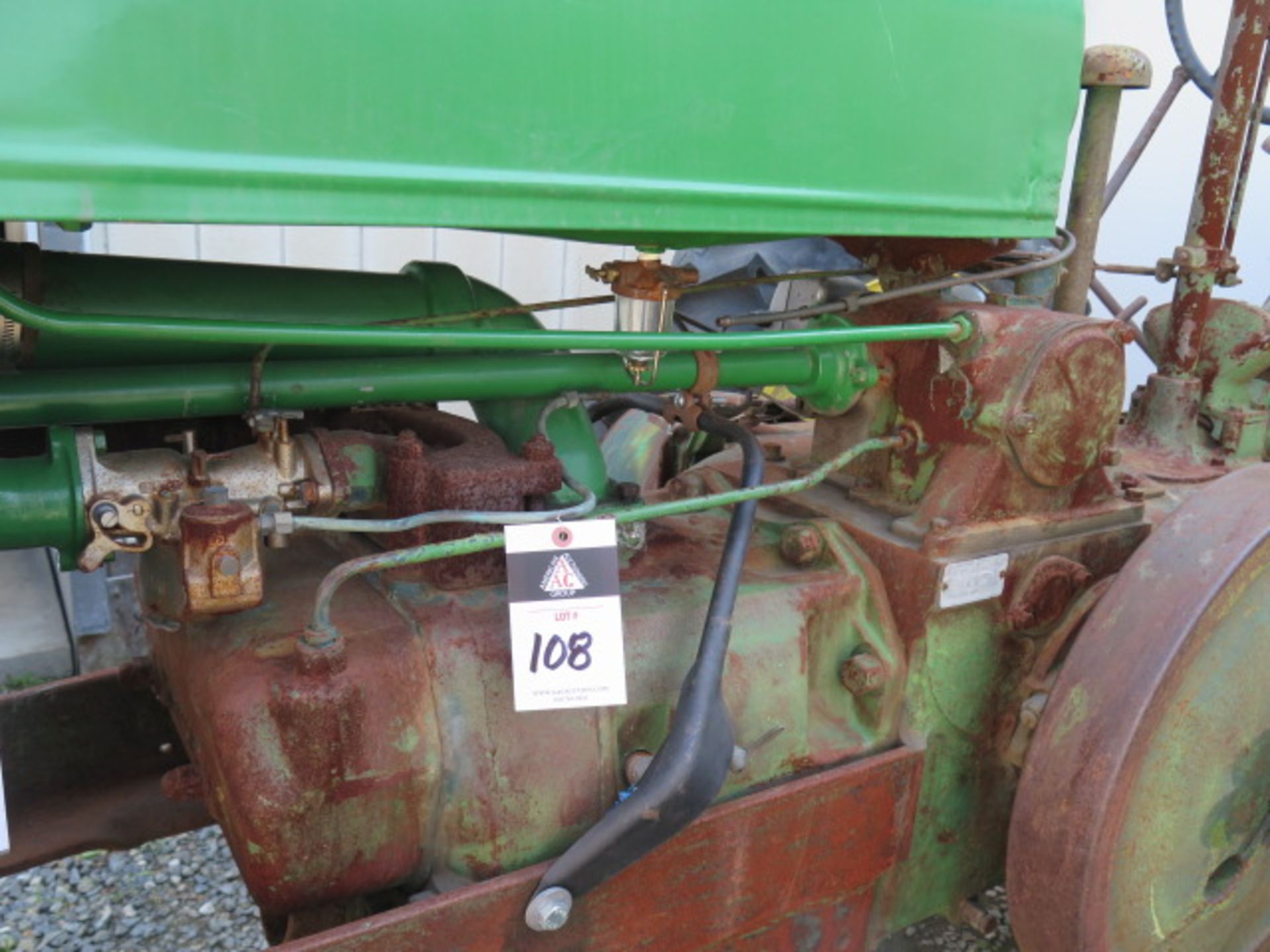 1937 John Deere mdl. G Tractor s/n 1115 Restoration Project with Many New Parts SOLD AS IS - Image 11 of 13