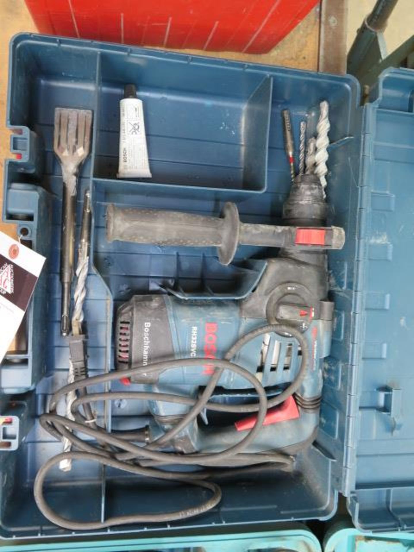 Bosch RH328VC Rotary Hammer (SOLD AS-IS - NO WARRANTY) - Bild 2 aus 6