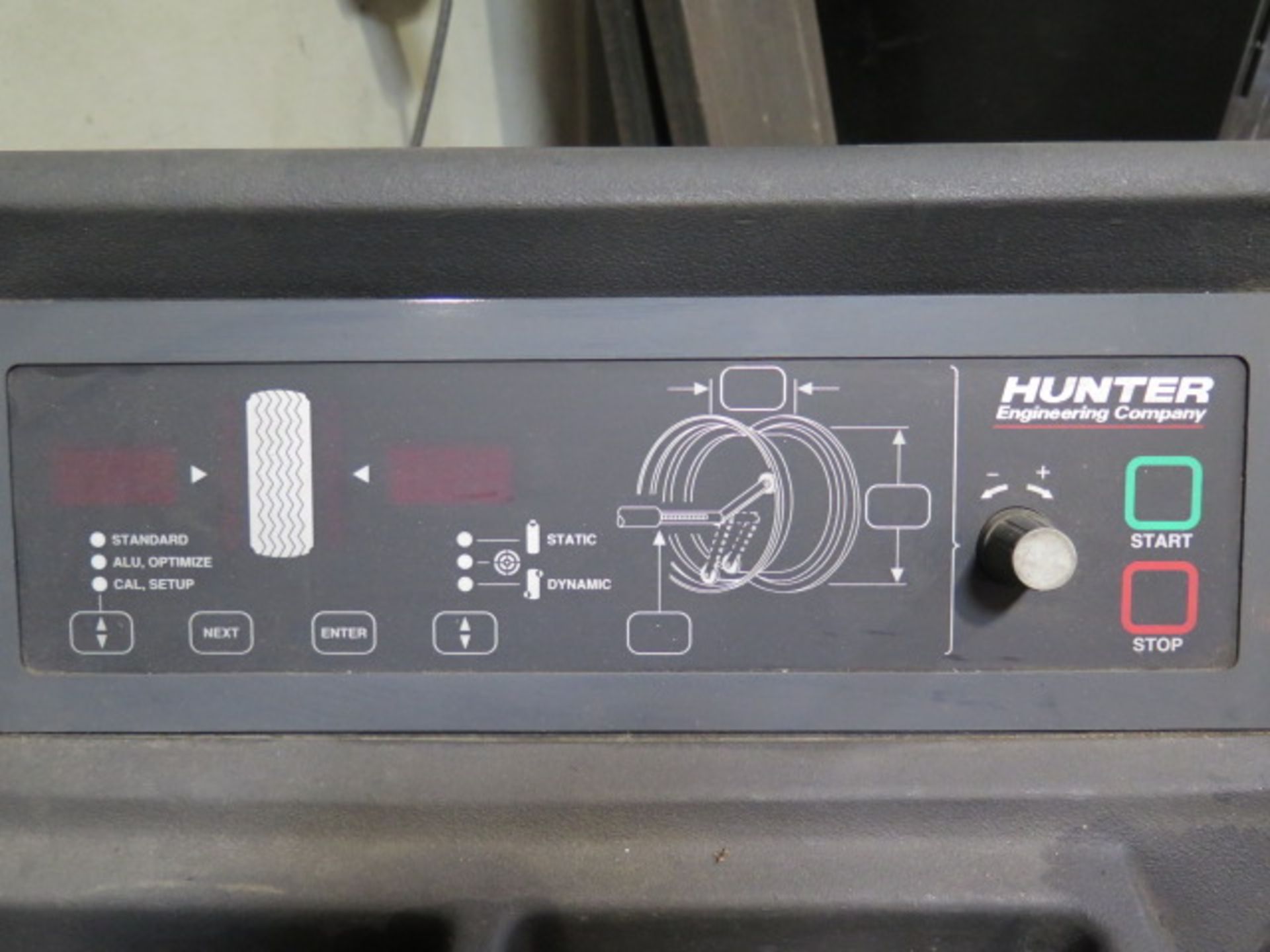 Hunter DSP7700 mdl. DSP7701 Wheel Balancing Machine s/n EP8721 (SOLD AS-IS - NO WARRANTY) - Bild 4 aus 11