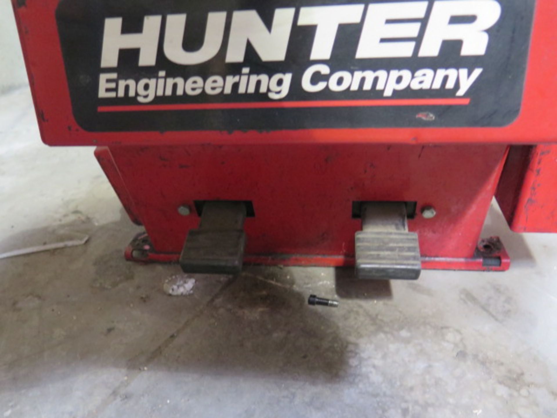 Hunter TC3250 mdl. 102K000 Tire Mounting Machine s/n 16696 (SOLD AS-IS - NO WARRANTY) - Image 13 of 18